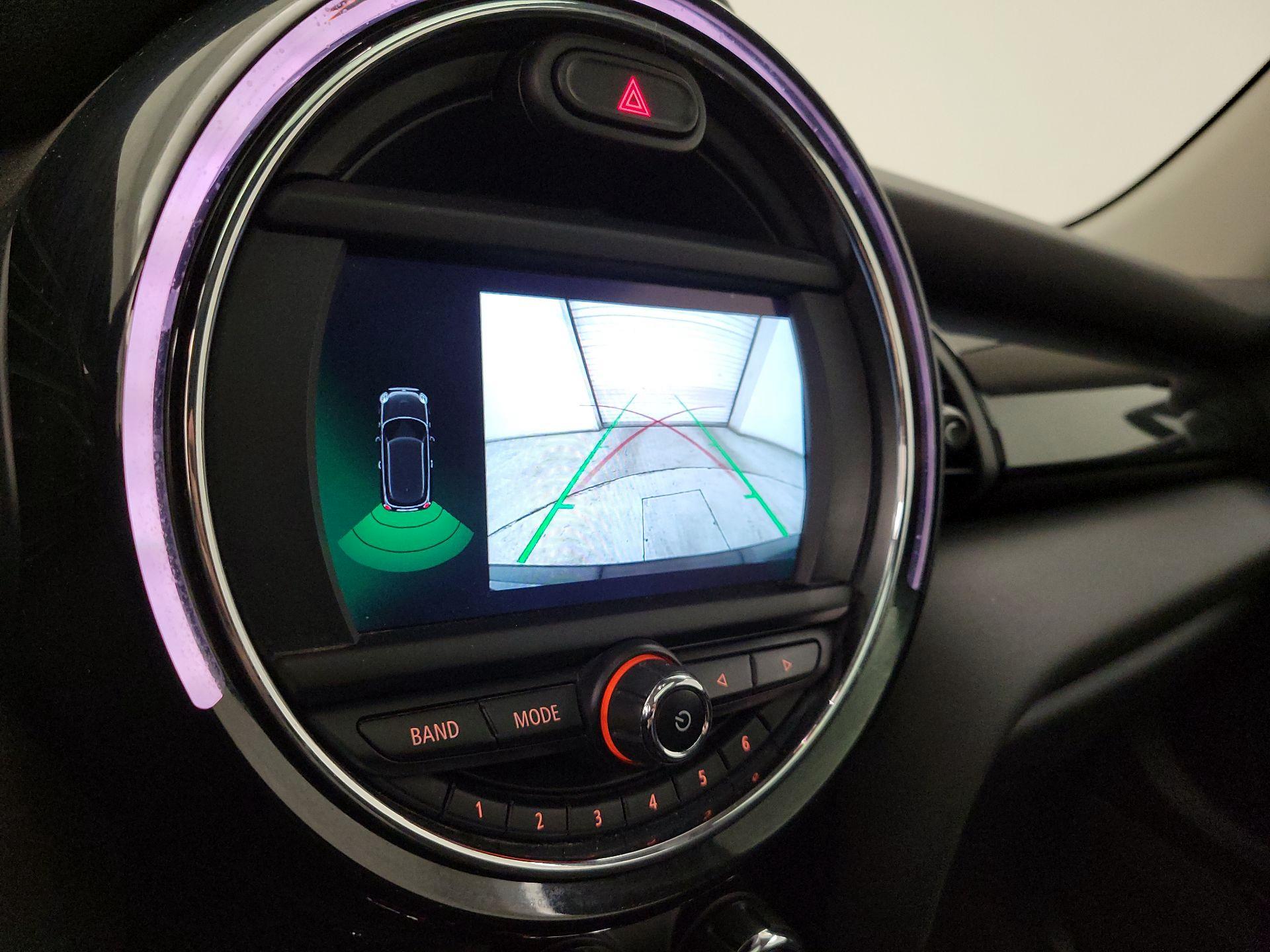 Thumbnail: 2019 MINI Cooper Hardtop - 14