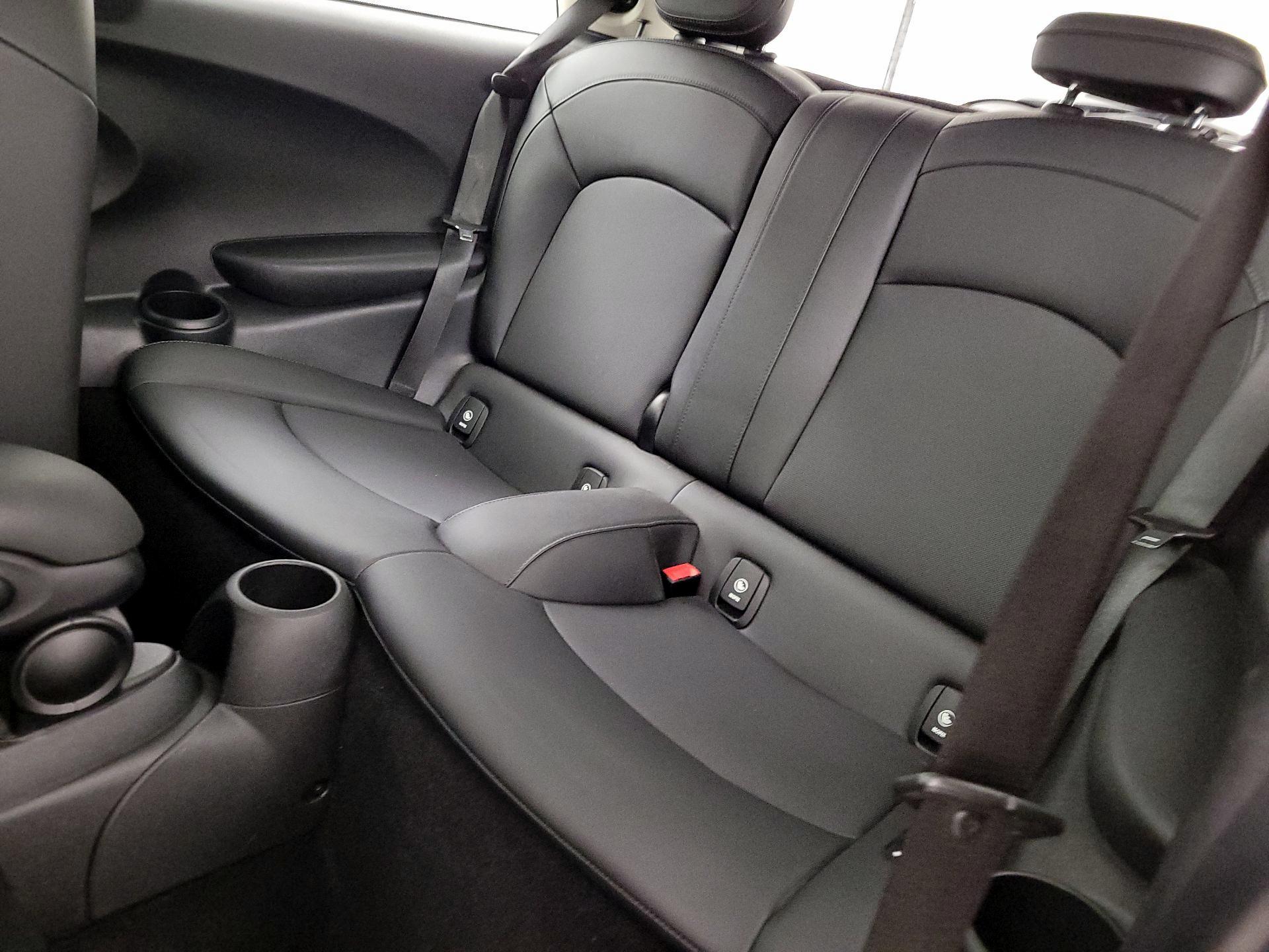 Thumbnail: 2019 MINI Cooper Hardtop - 20