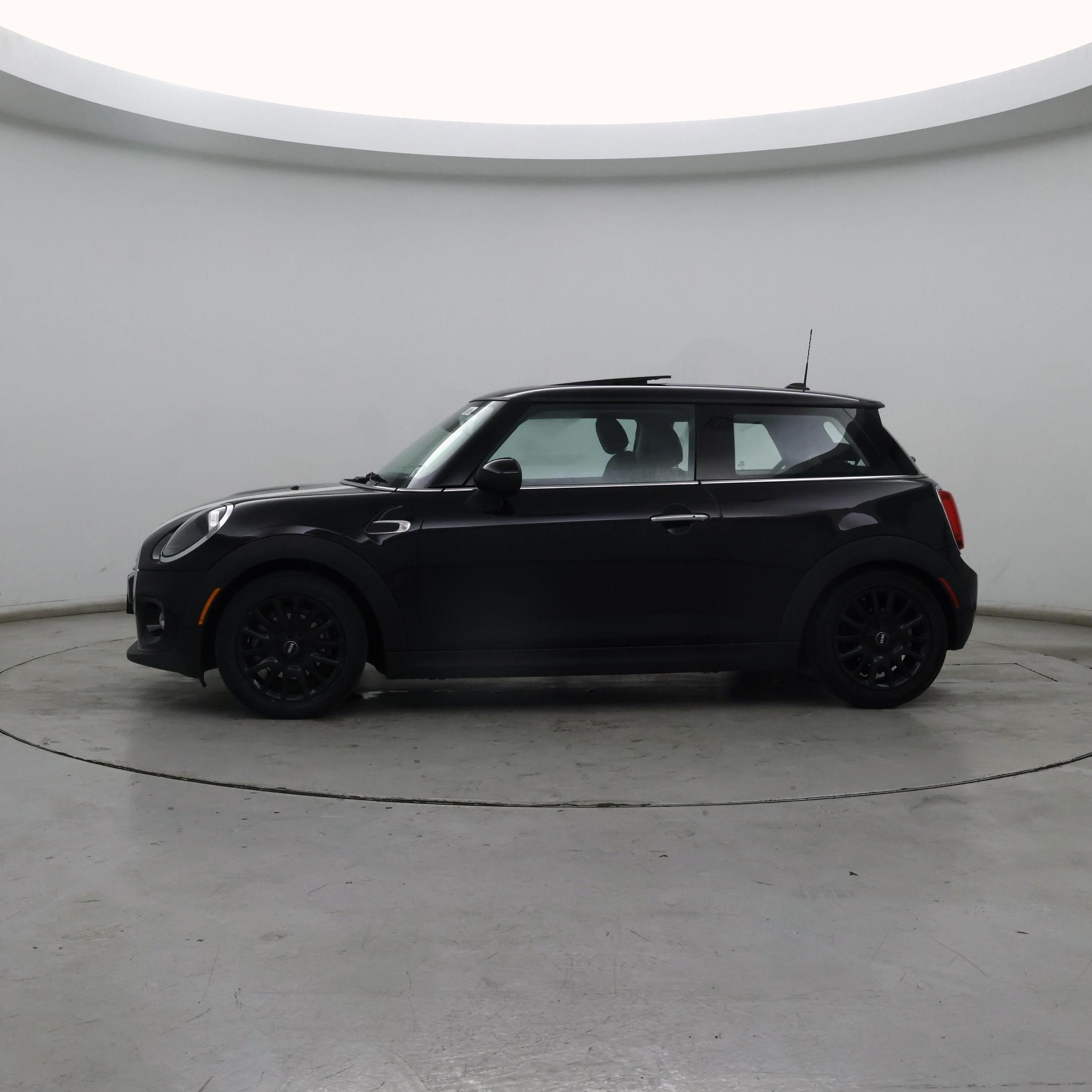 Thumbnail: 2019 MINI Cooper Hardtop - 3