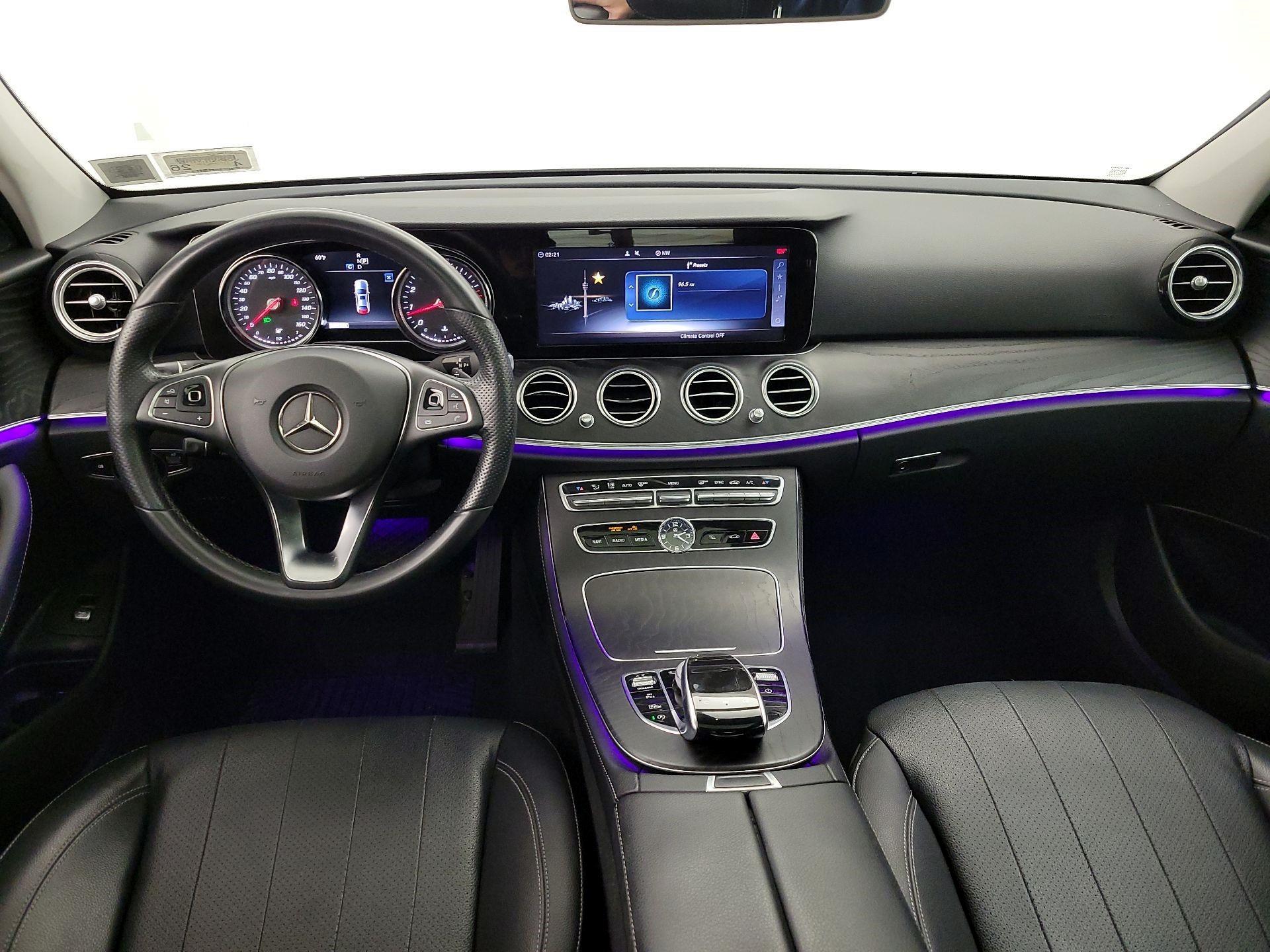 Thumbnail: 2018 Mercedes-Benz E-Class - 9