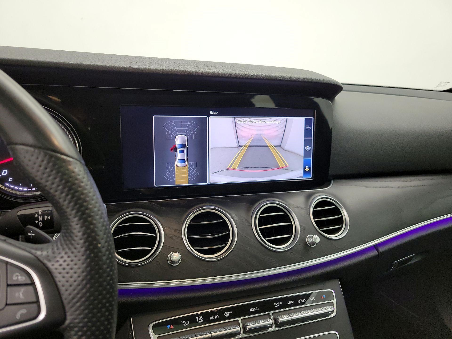 Thumbnail: 2018 Mercedes-Benz E-Class - 14