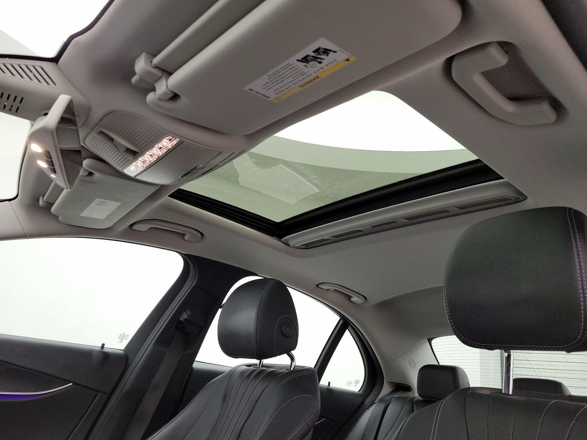 Thumbnail: 2018 Mercedes-Benz E-Class - 19