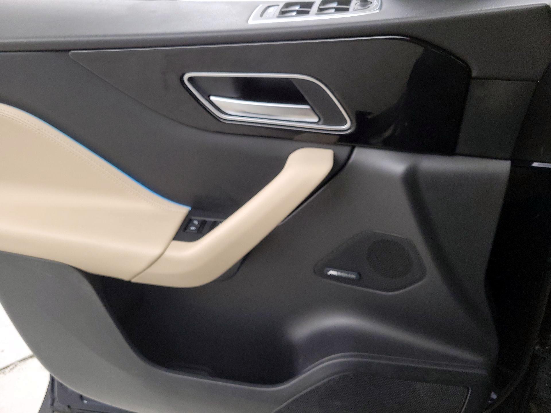 Thumbnail: 2020 Jaguar F-Pace - 12