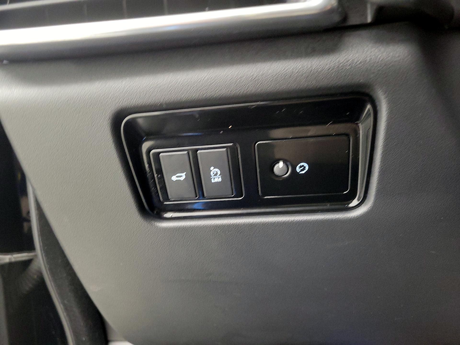 Thumbnail: 2020 Jaguar F-Pace - 13