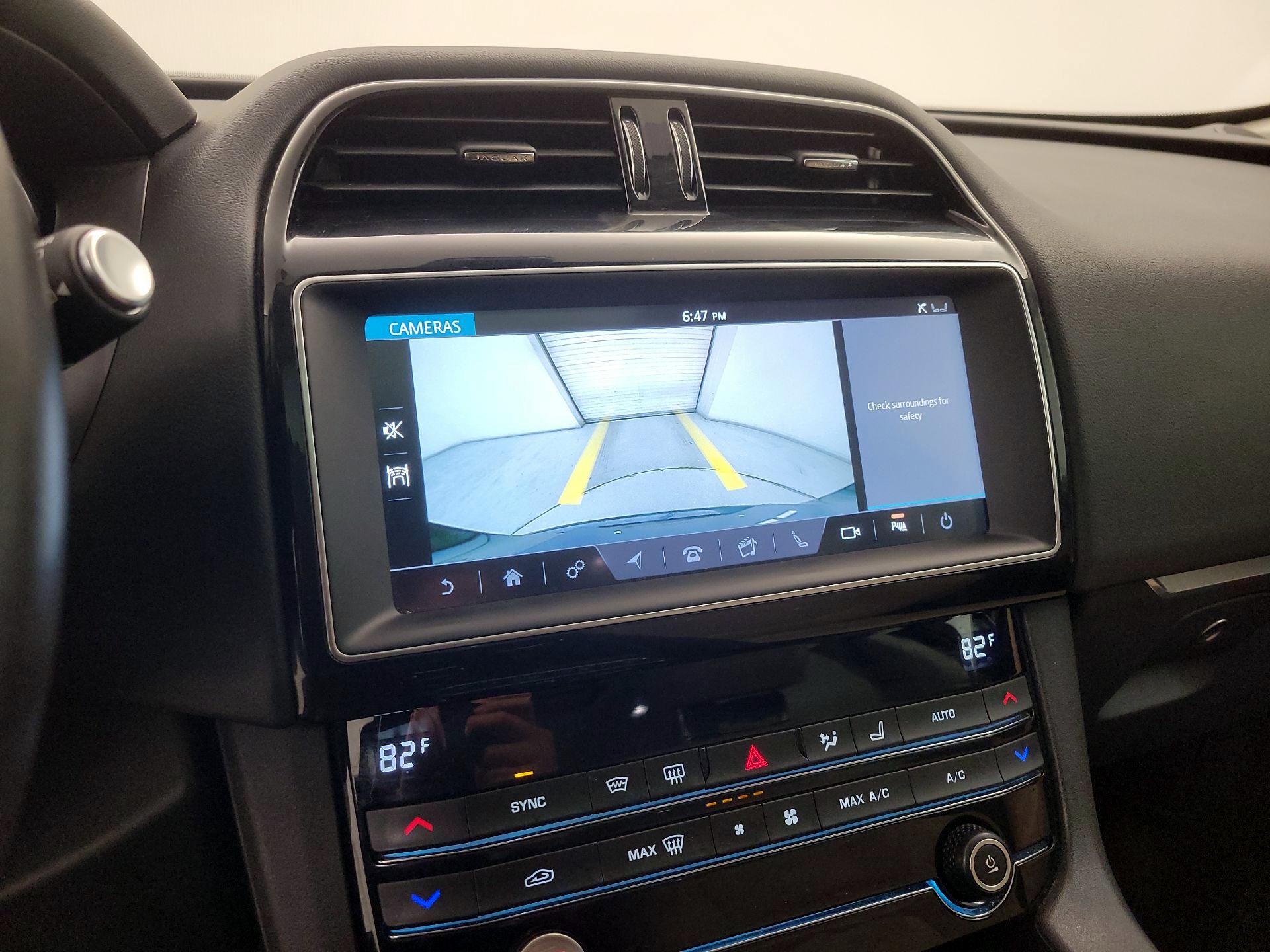 Thumbnail: 2020 Jaguar F-Pace - 15