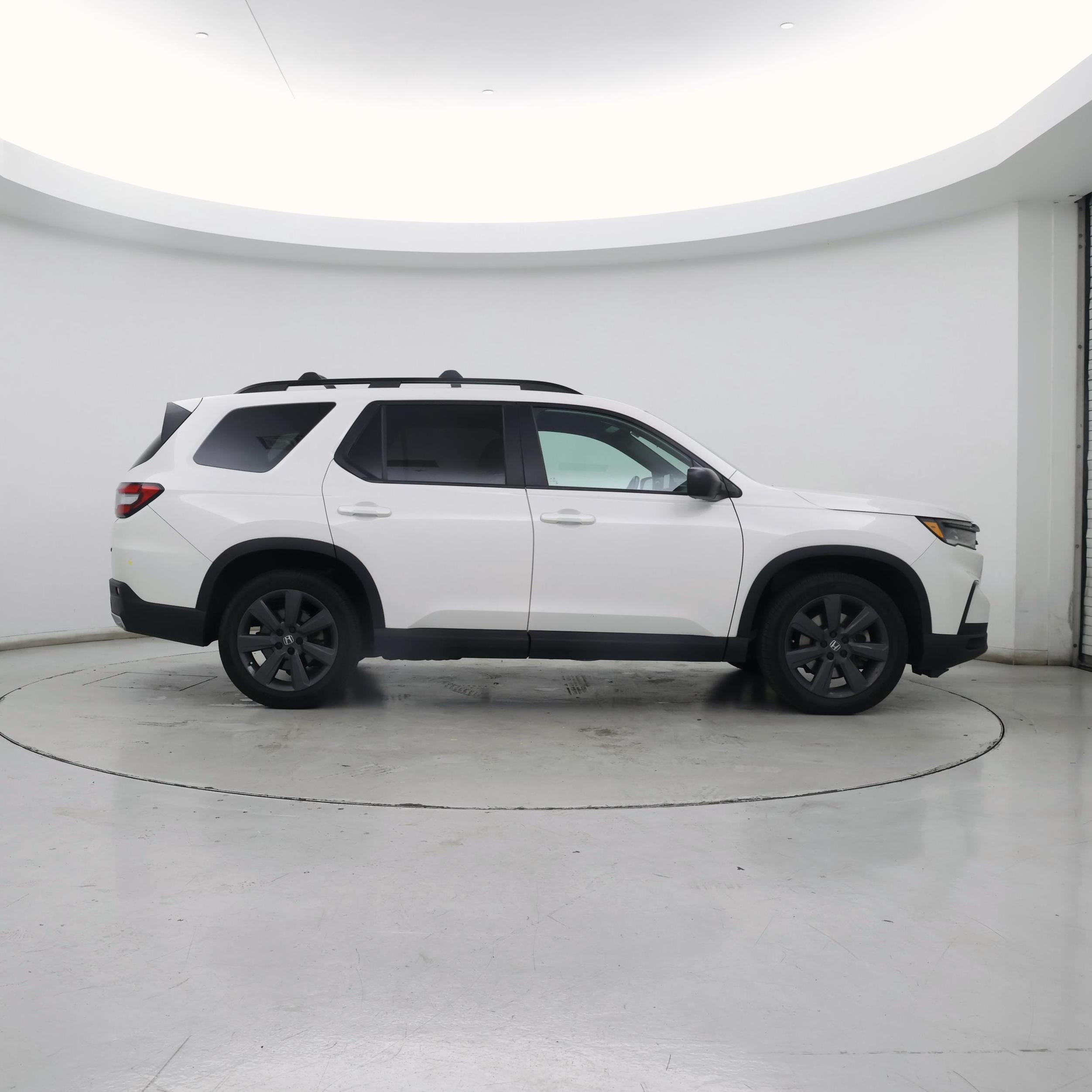 Thumbnail: 2023 Honda Pilot - 7