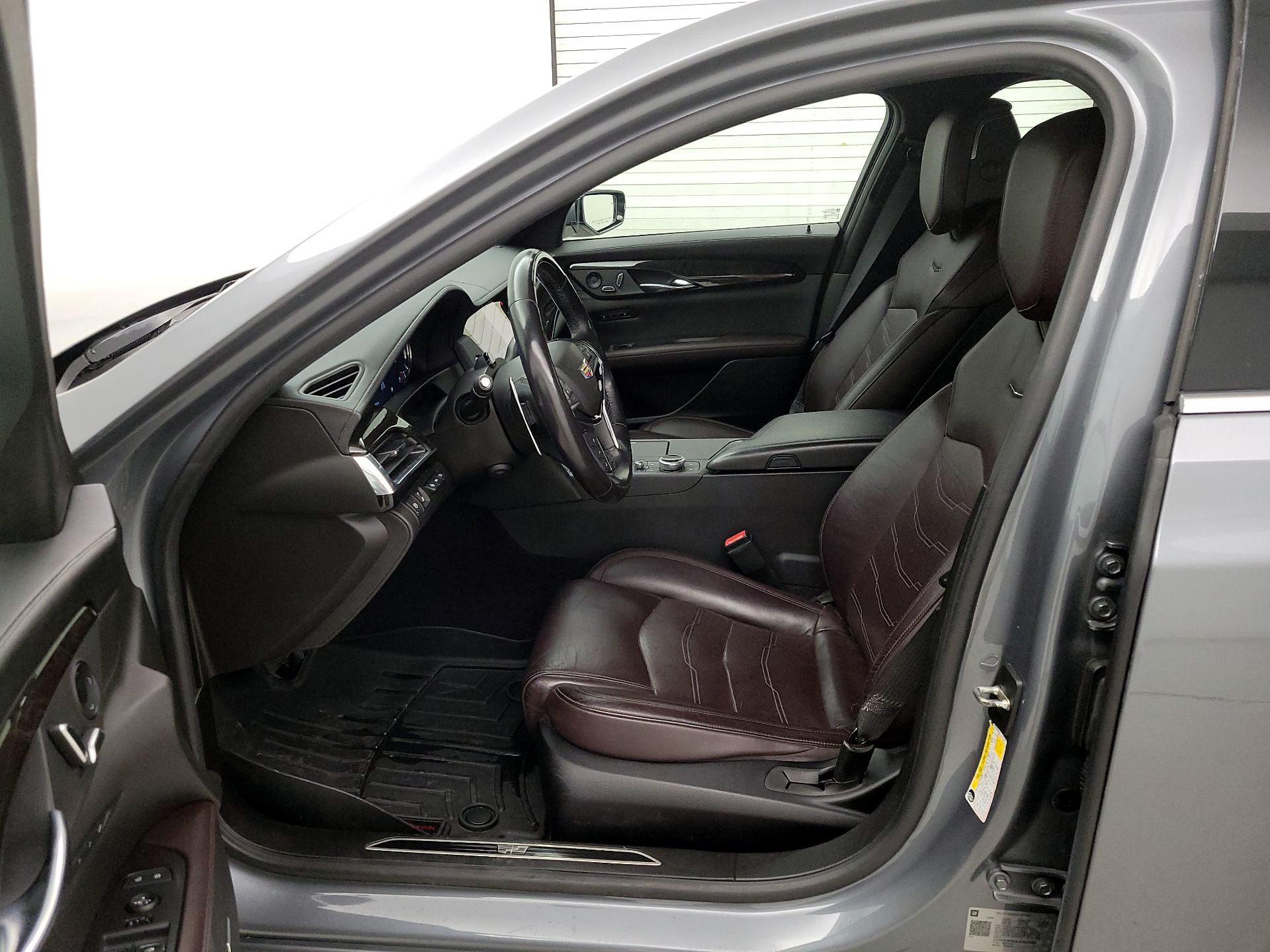 Thumbnail: 2020 Cadillac CT6 - 11