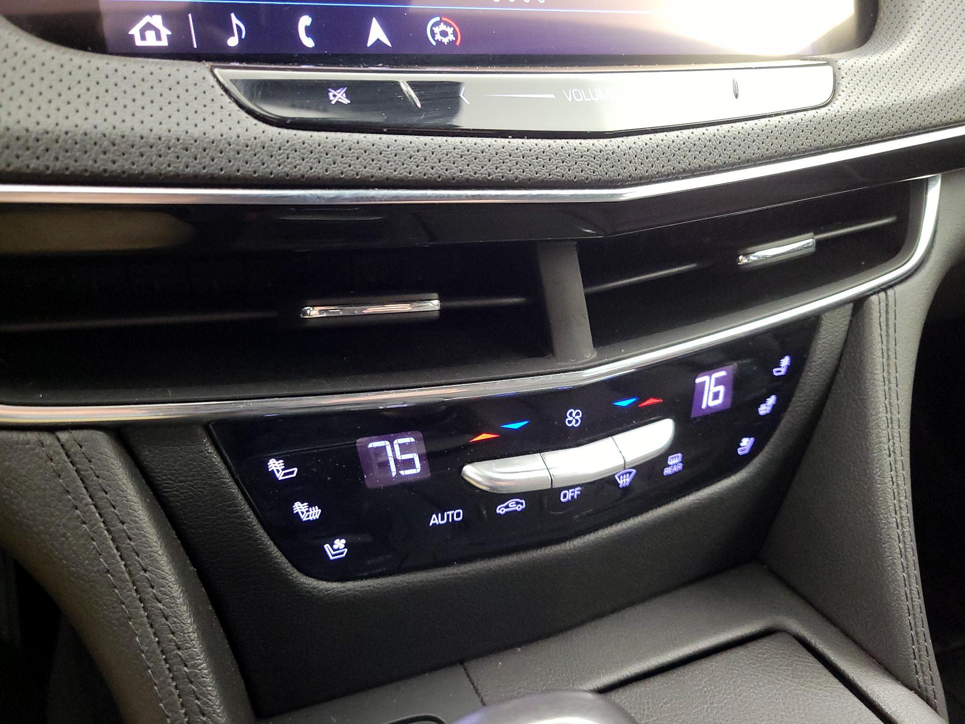 Thumbnail: 2020 Cadillac CT6 - 15