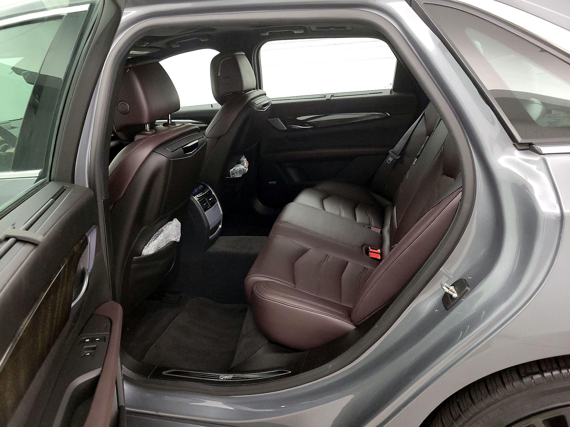 Thumbnail: 2020 Cadillac CT6 - 18