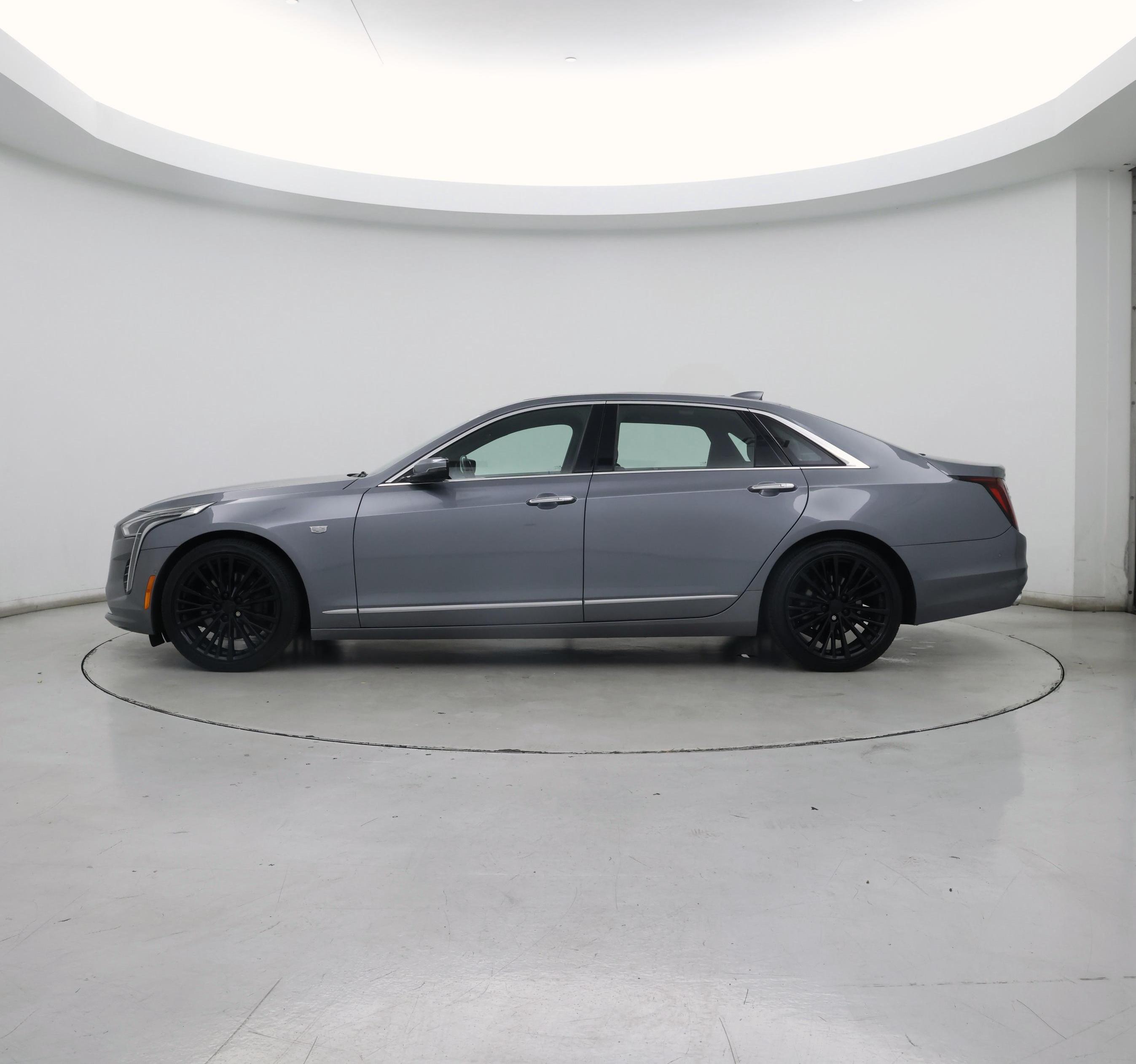 Thumbnail: 2020 Cadillac CT6 - 3