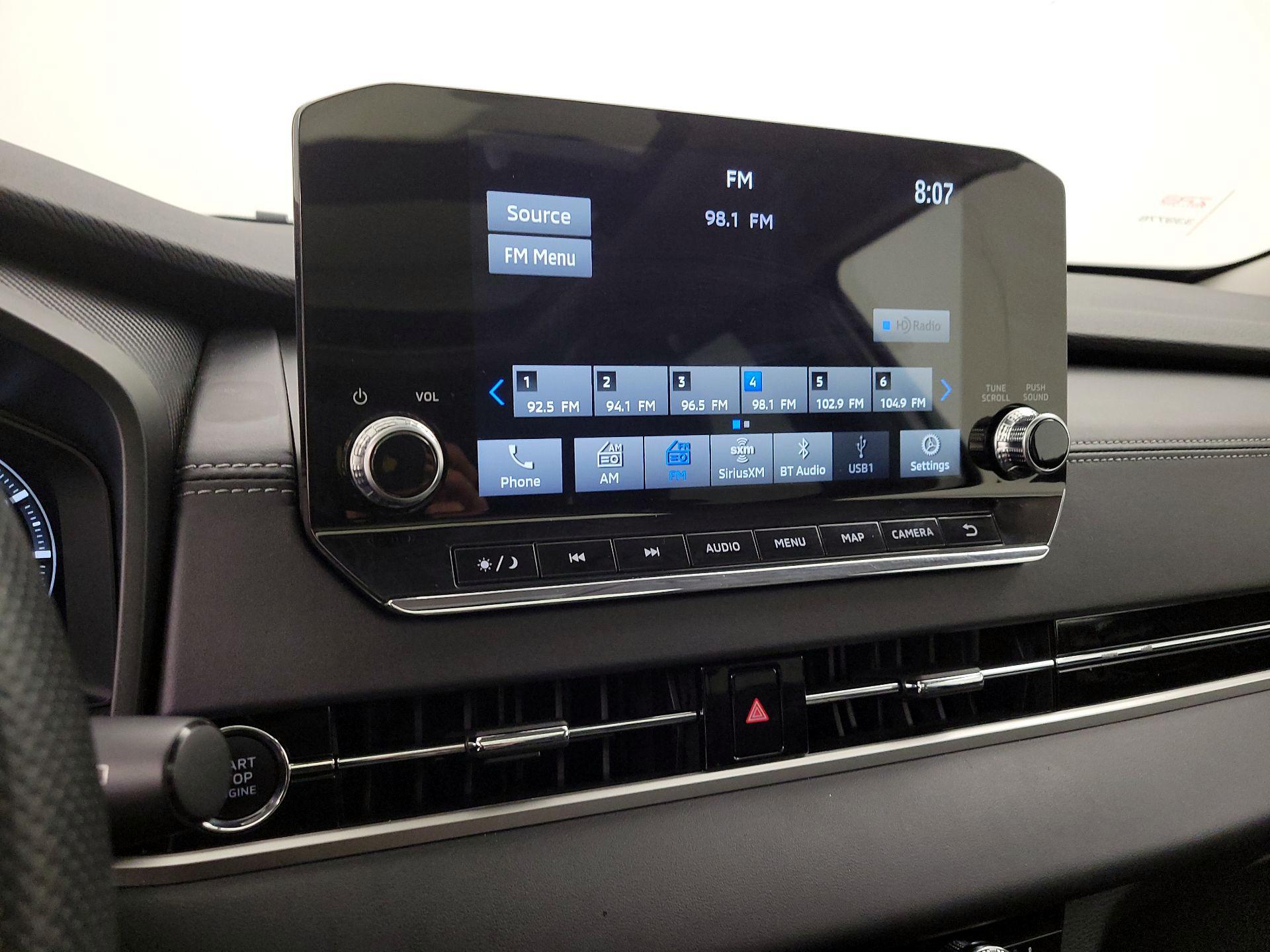 Thumbnail: 2024 Mitsubishi Outlander - 16