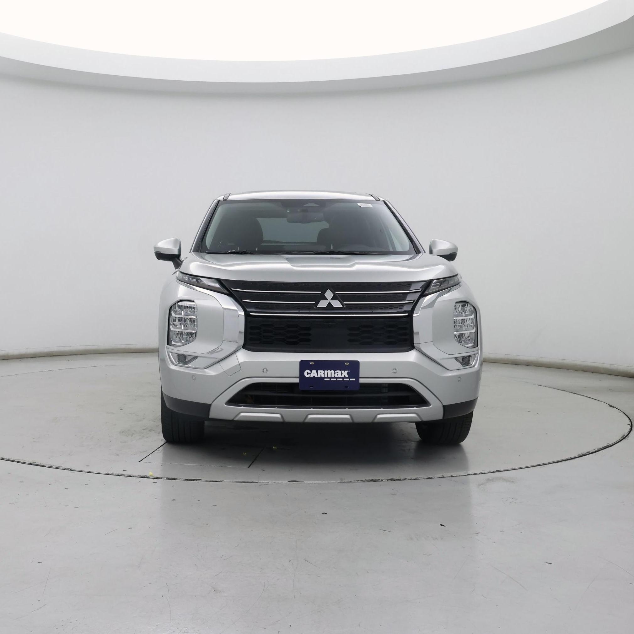 Thumbnail: 2024 Mitsubishi Outlander - 5