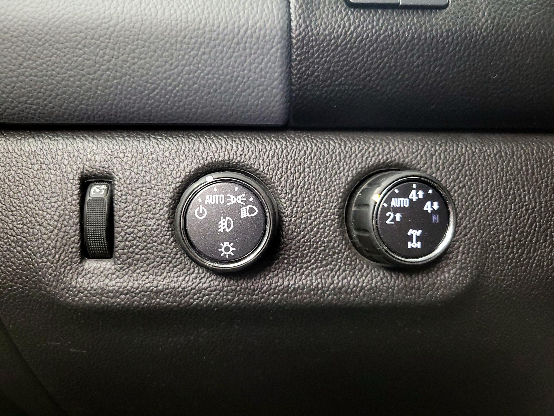 Thumbnail: 2016 Chevrolet Colorado - 13