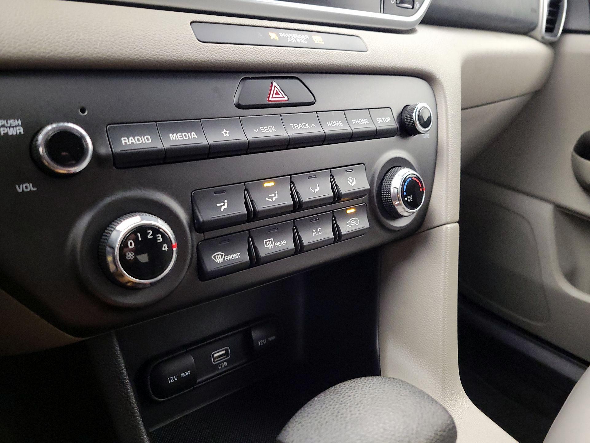 Thumbnail: 2020 Kia Sportage - 16