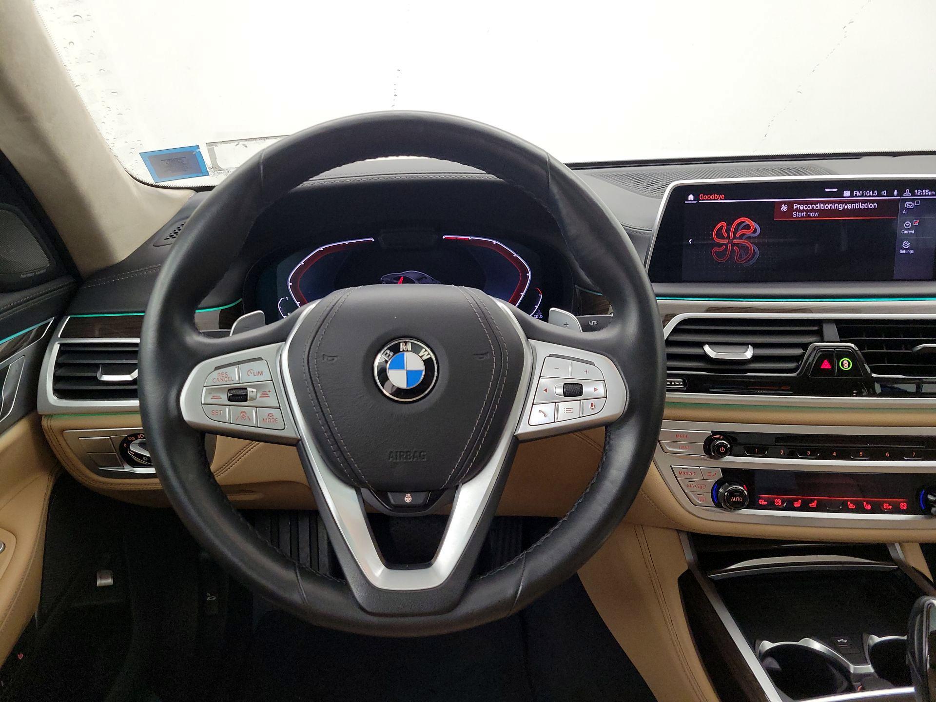 Thumbnail: 2020 BMW 7 Series - 10