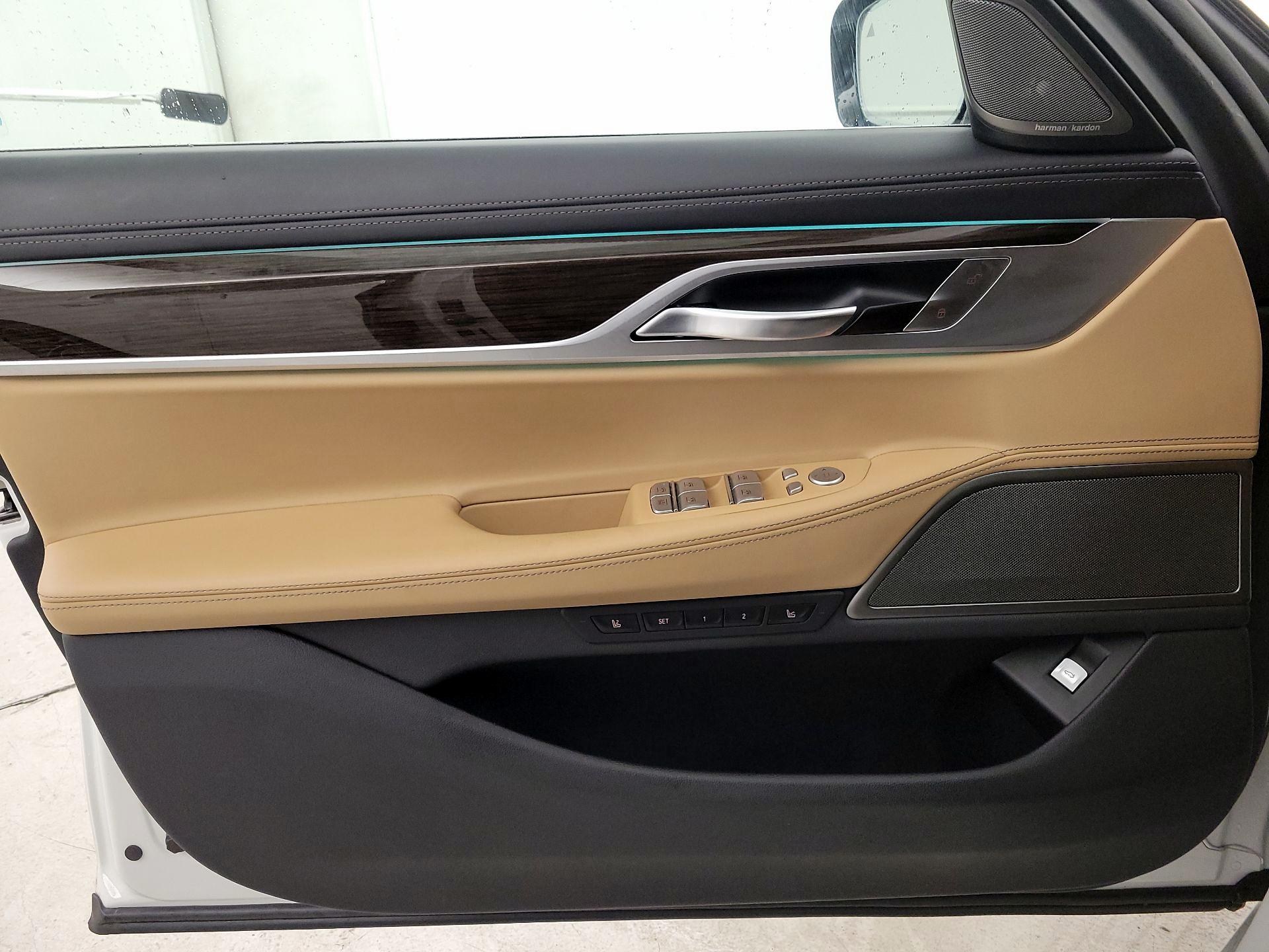 Thumbnail: 2020 BMW 7 Series - 12