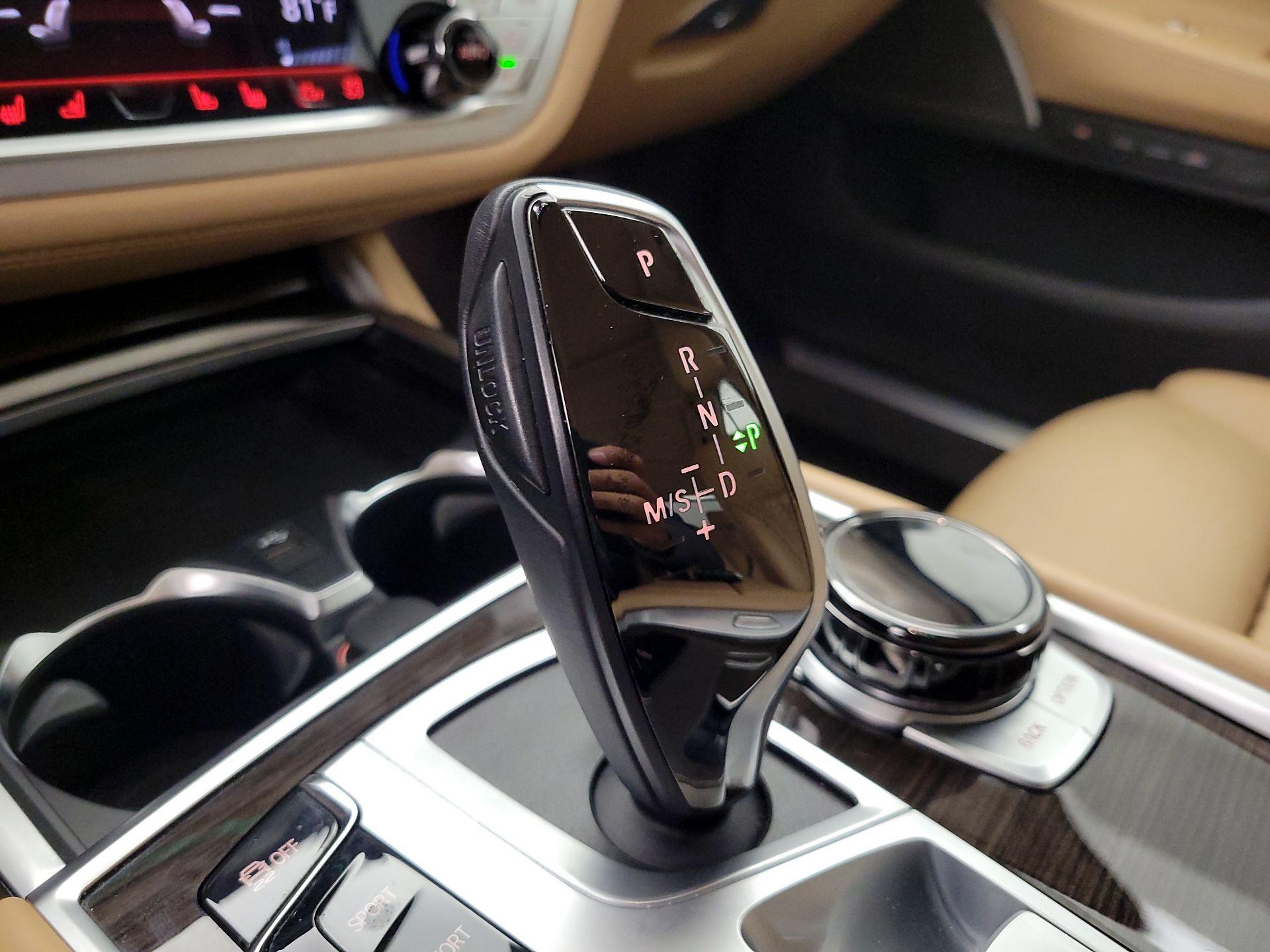 Thumbnail: 2020 BMW 7 Series - 18