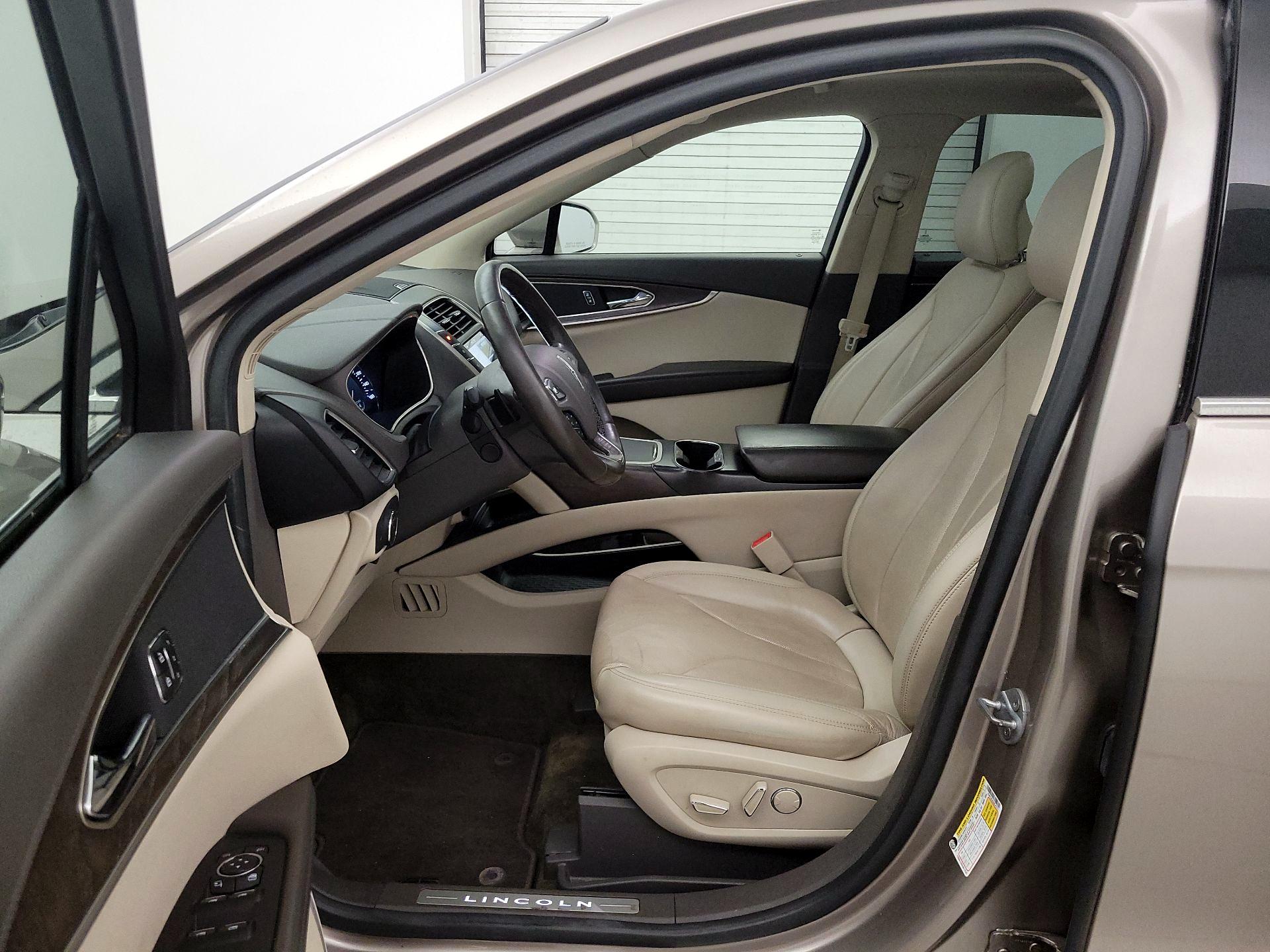 Thumbnail: 2018 Lincoln MKX - 11