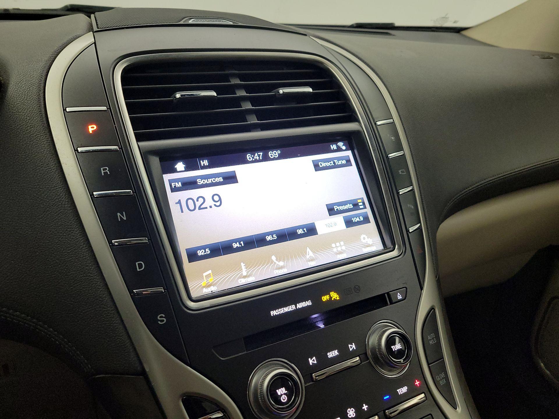 Thumbnail: 2018 Lincoln MKX - 16