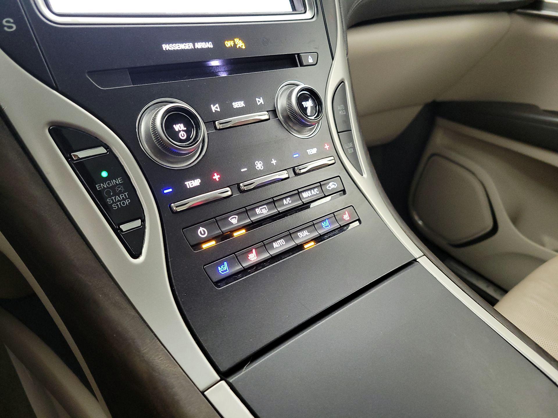 Thumbnail: 2018 Lincoln MKX - 17