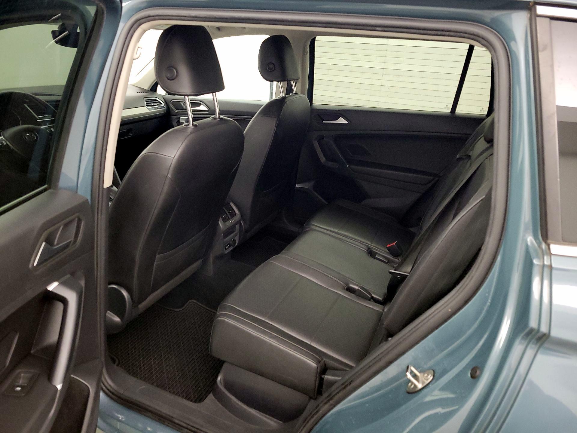 Thumbnail: 2020 Volkswagen Tiguan - 20