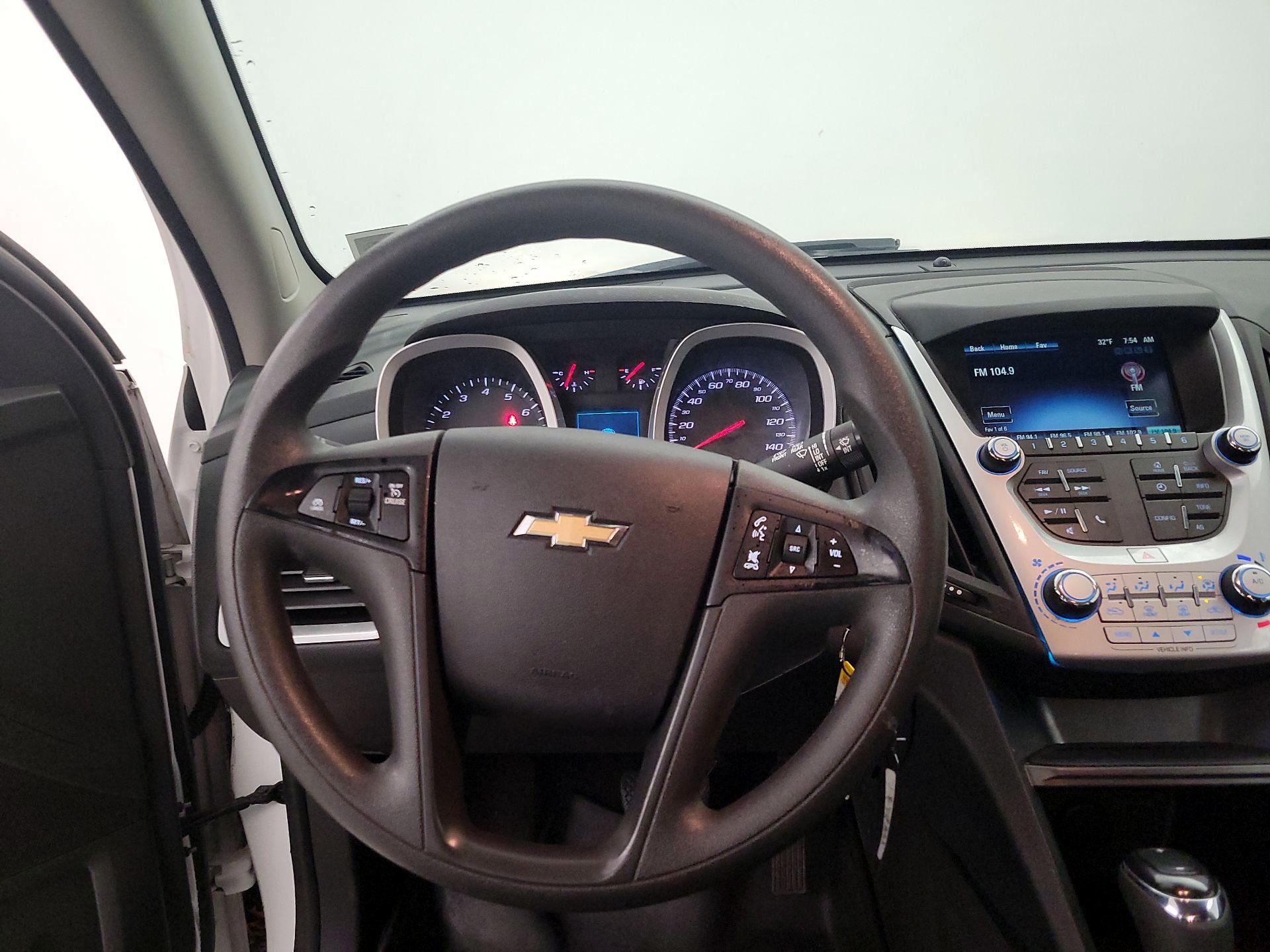 Thumbnail: 2016 Chevrolet Equinox - 10