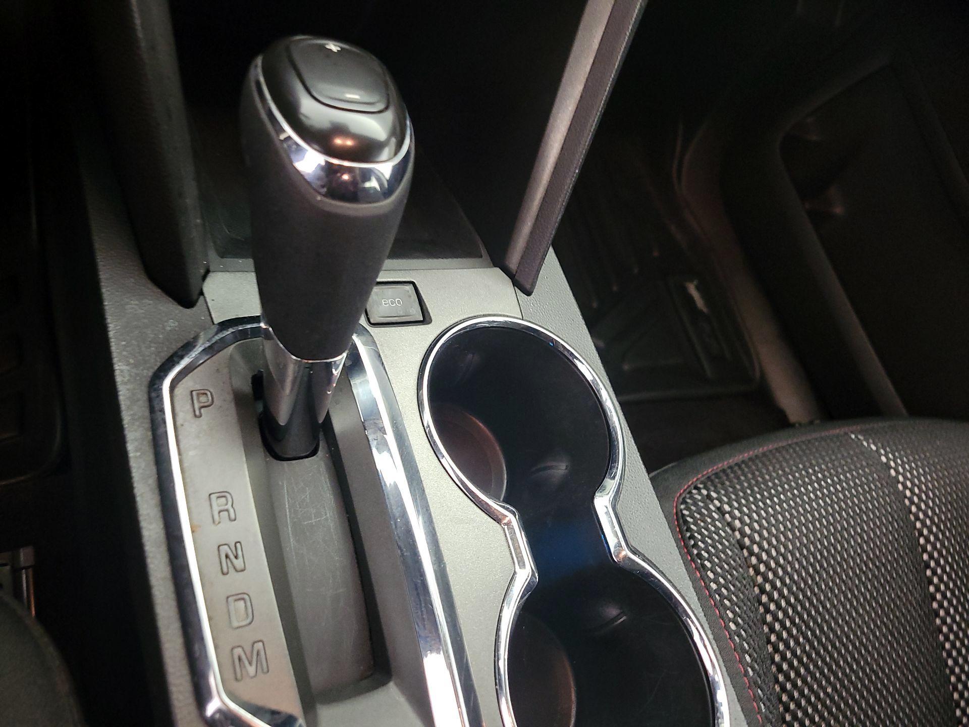 Thumbnail: 2016 Chevrolet Equinox - 16