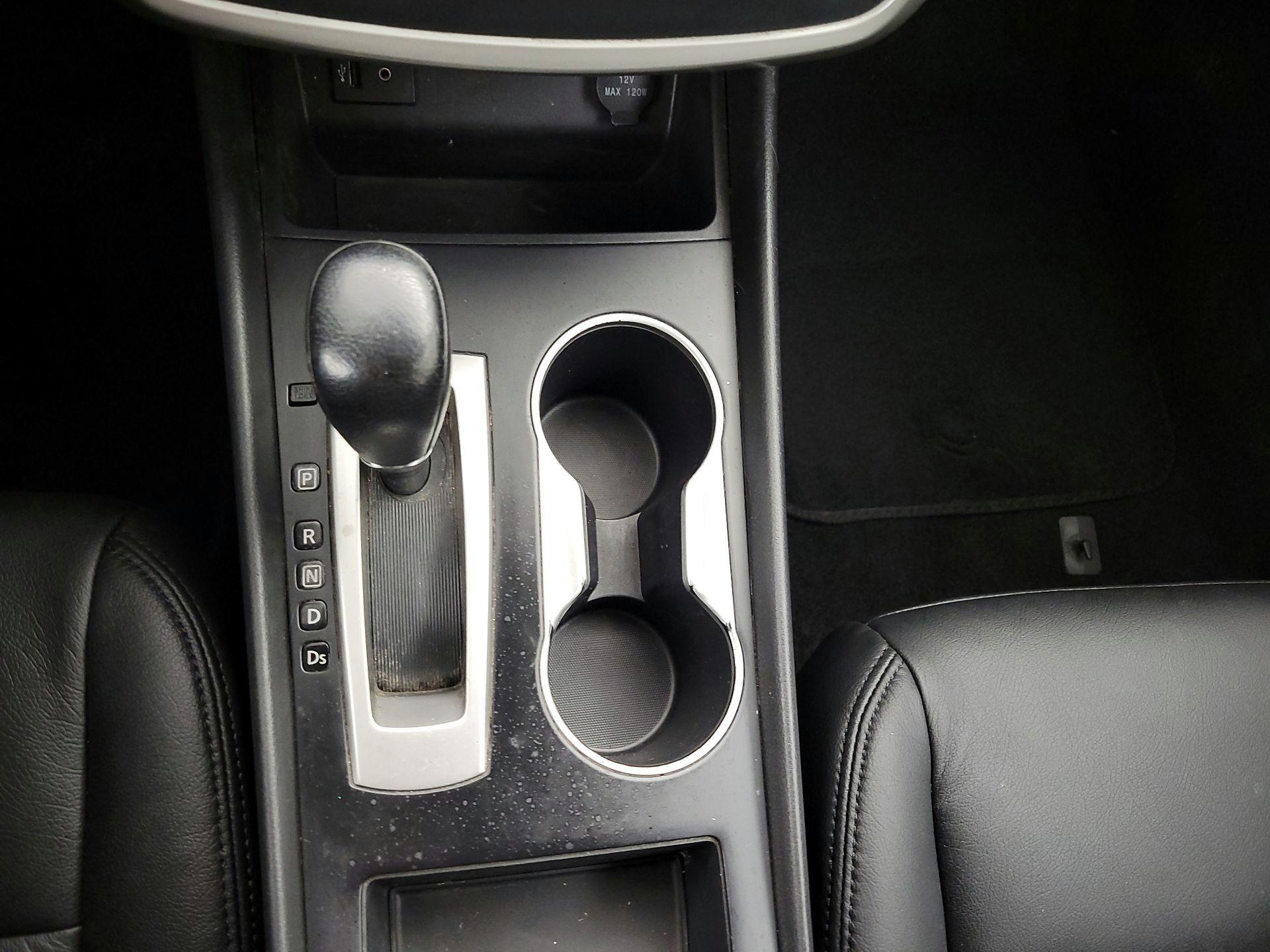 Thumbnail: 2016 Nissan Altima - 17