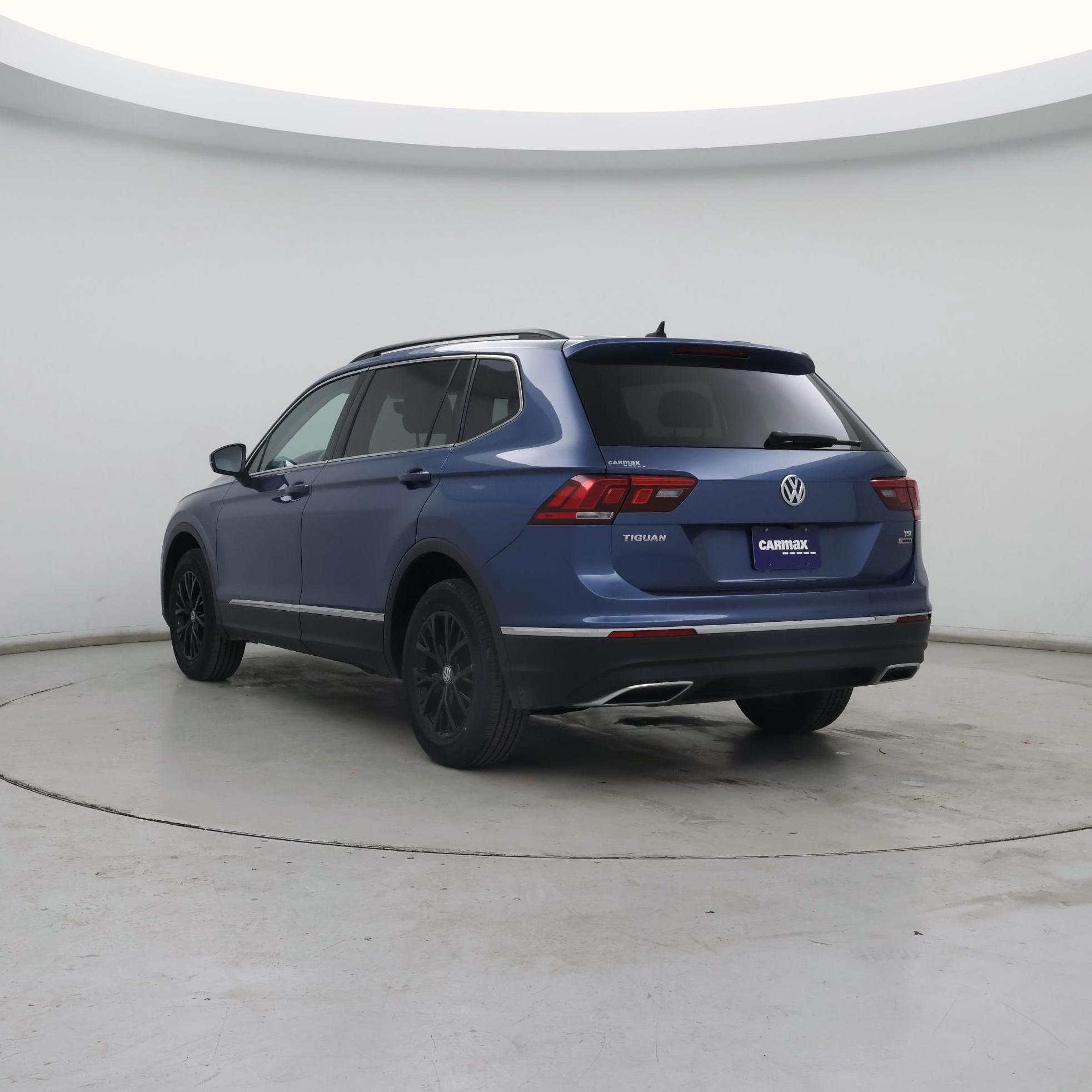 Thumbnail: 2020 Volkswagen Tiguan - 2