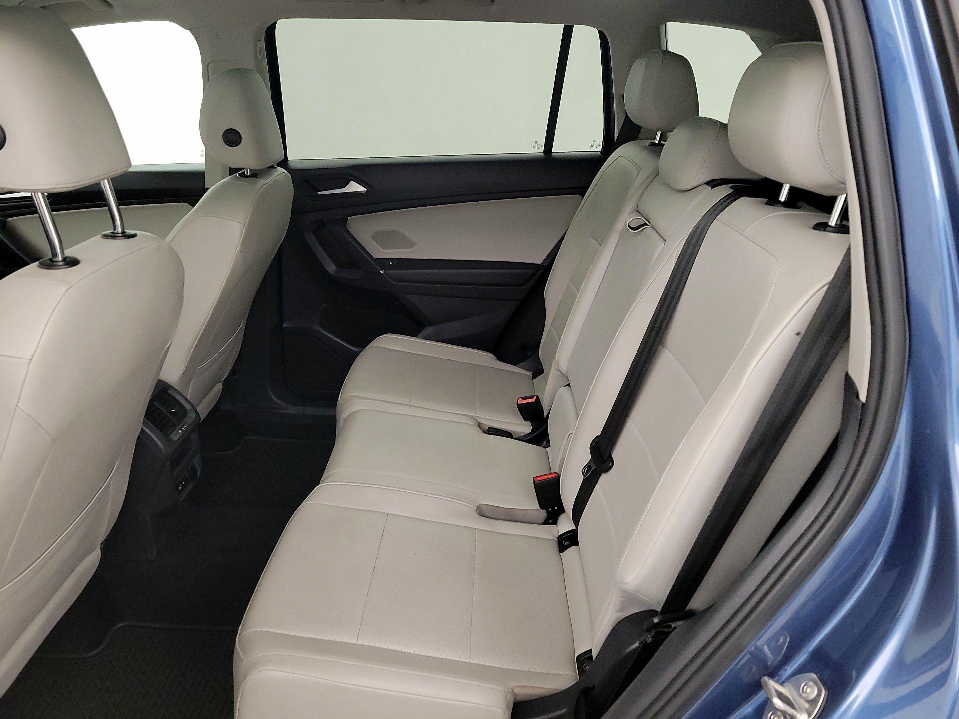 Thumbnail: 2020 Volkswagen Tiguan - 20