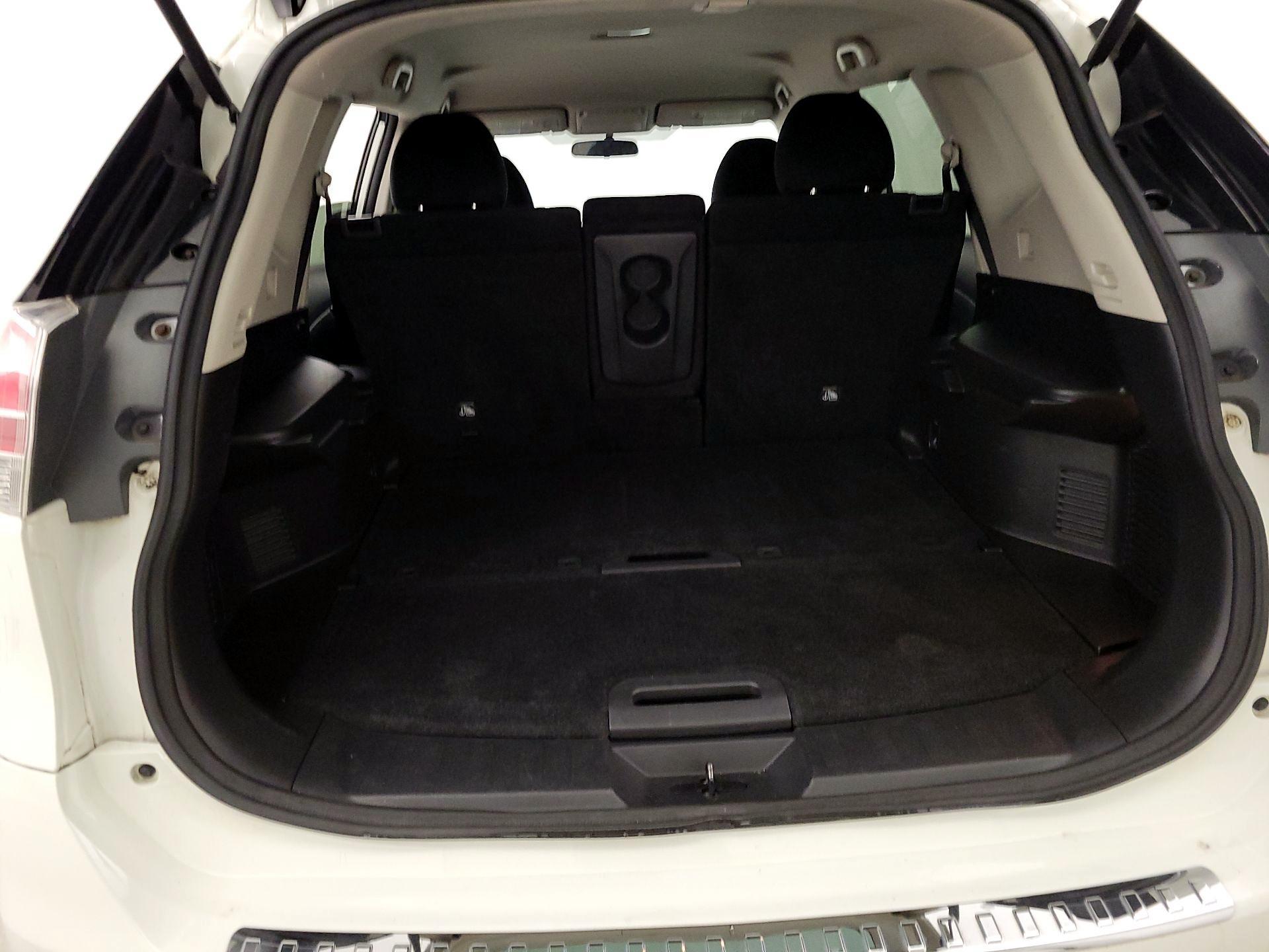 Thumbnail: 2016 Nissan Rogue - 20