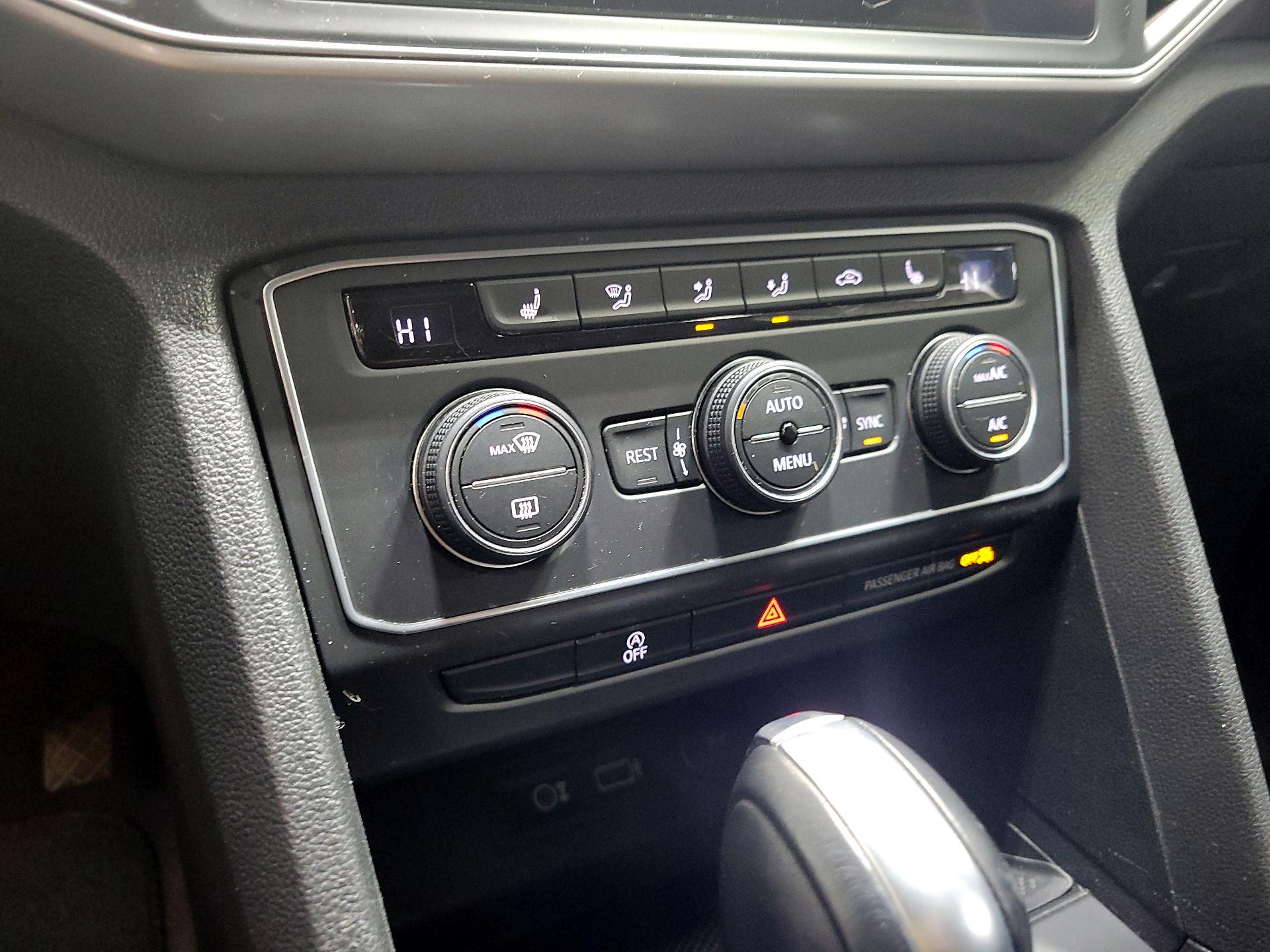 Thumbnail: 2019 Volkswagen Atlas - 16