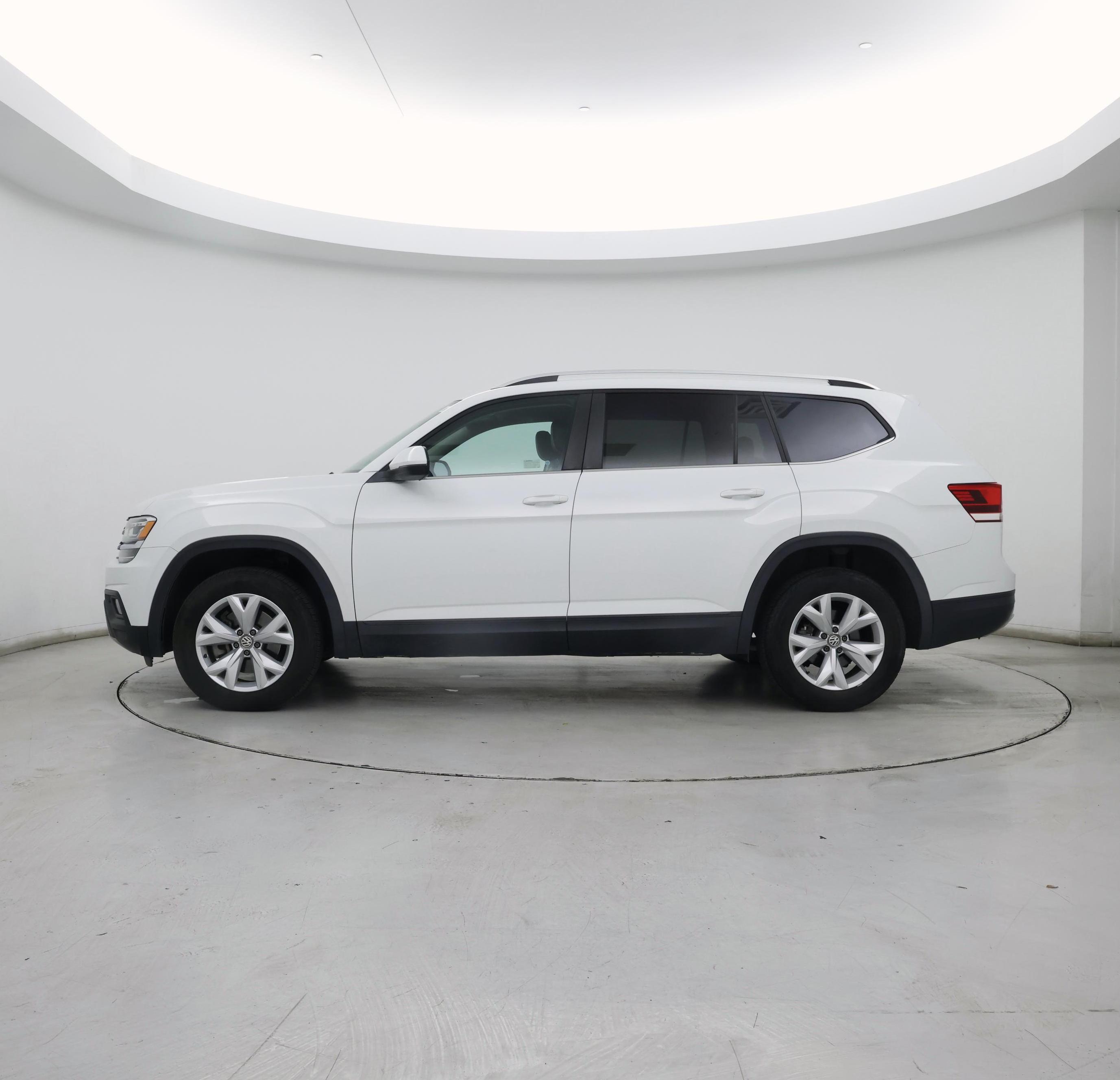 Thumbnail: 2019 Volkswagen Atlas - 3