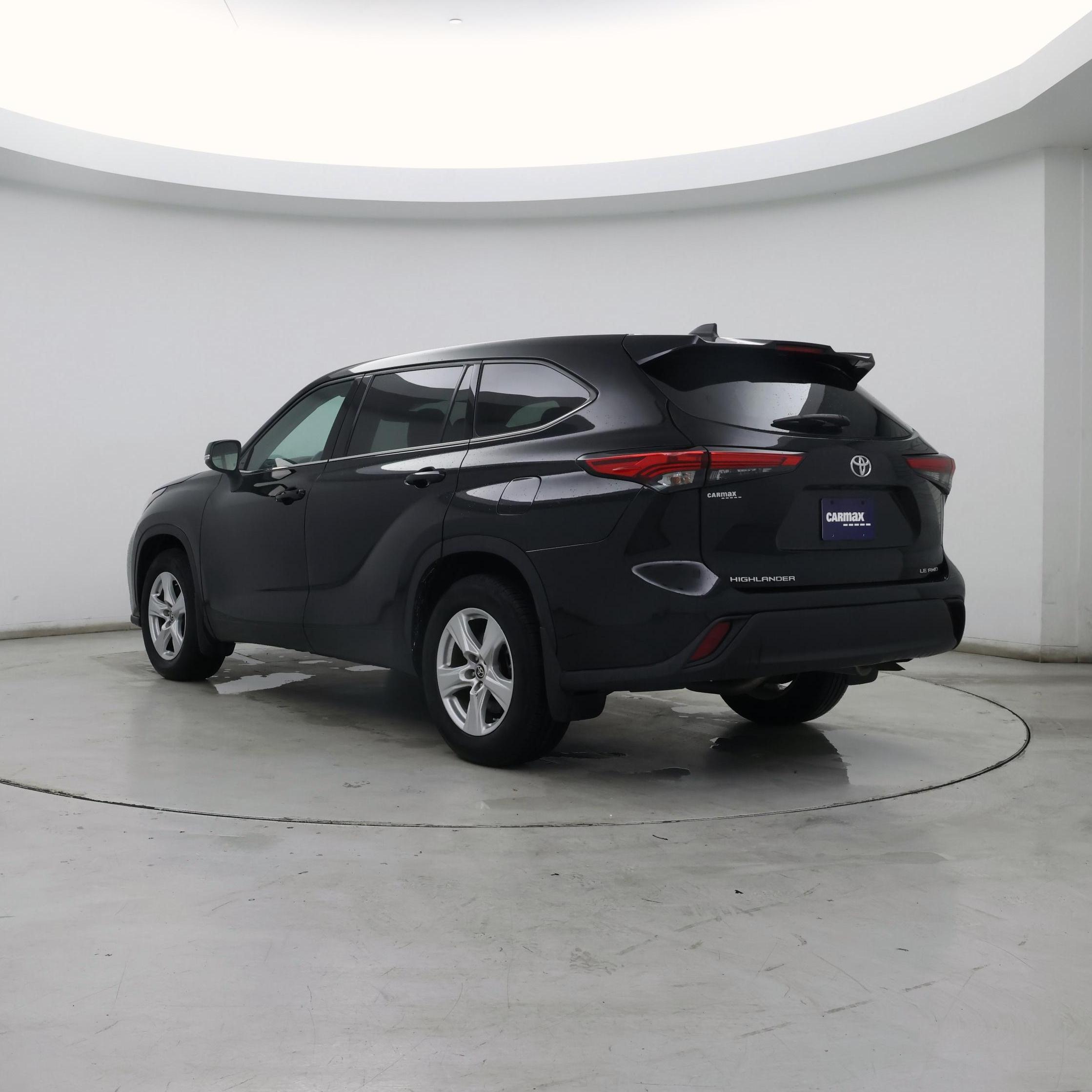 Thumbnail: 2022 Toyota Highlander - 2