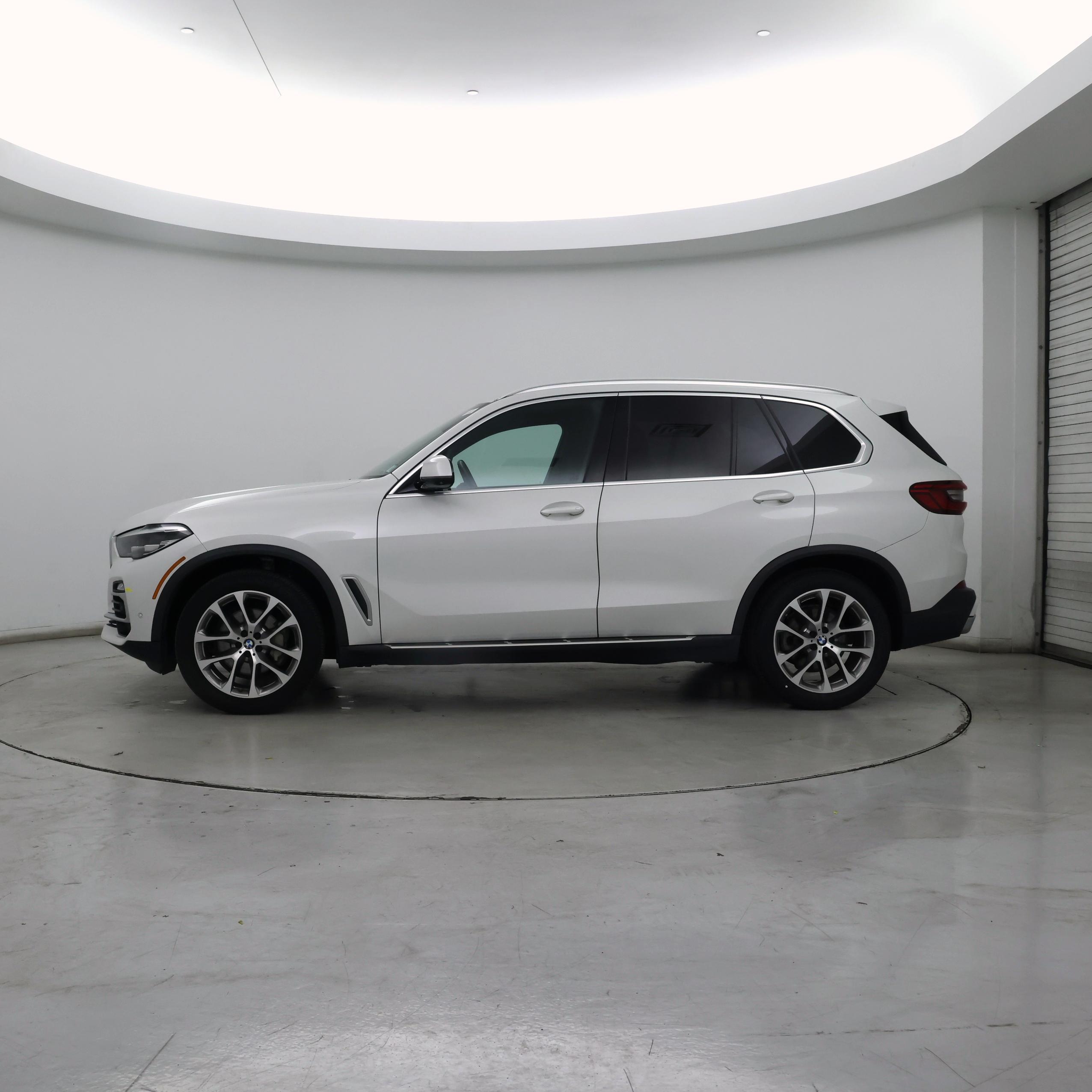 Thumbnail: 2020 BMW X5 - 3