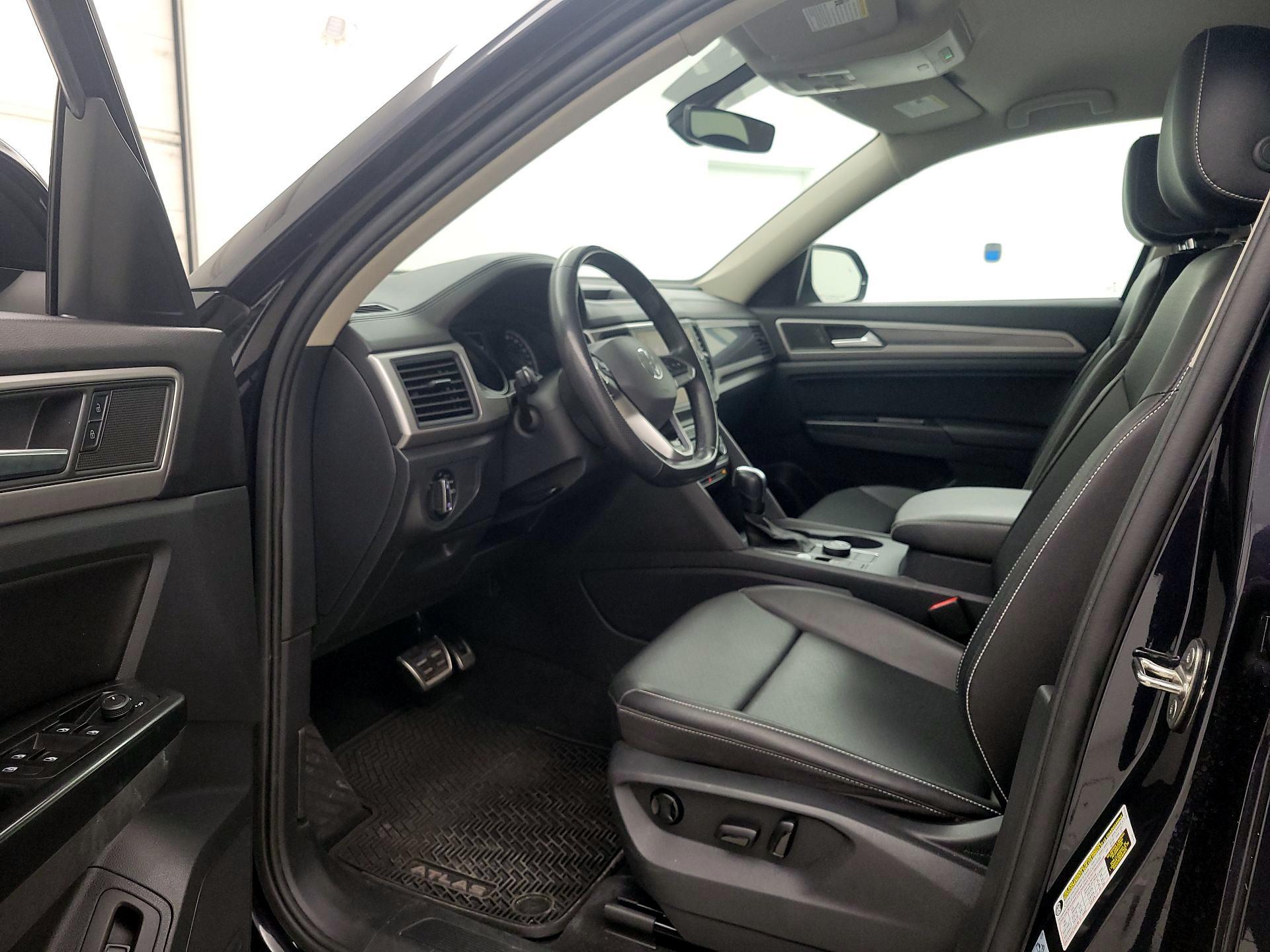 Thumbnail: 2021 Volkswagen Atlas - 11