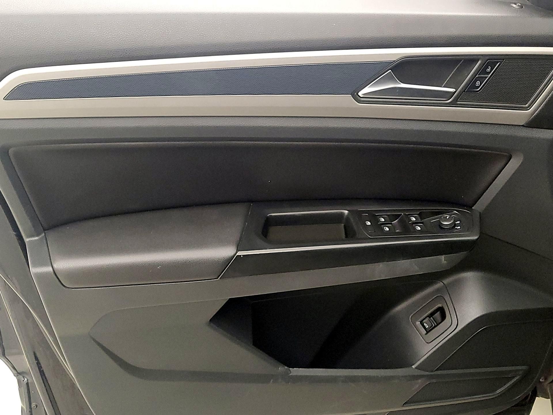 Thumbnail: 2021 Volkswagen Atlas - 12