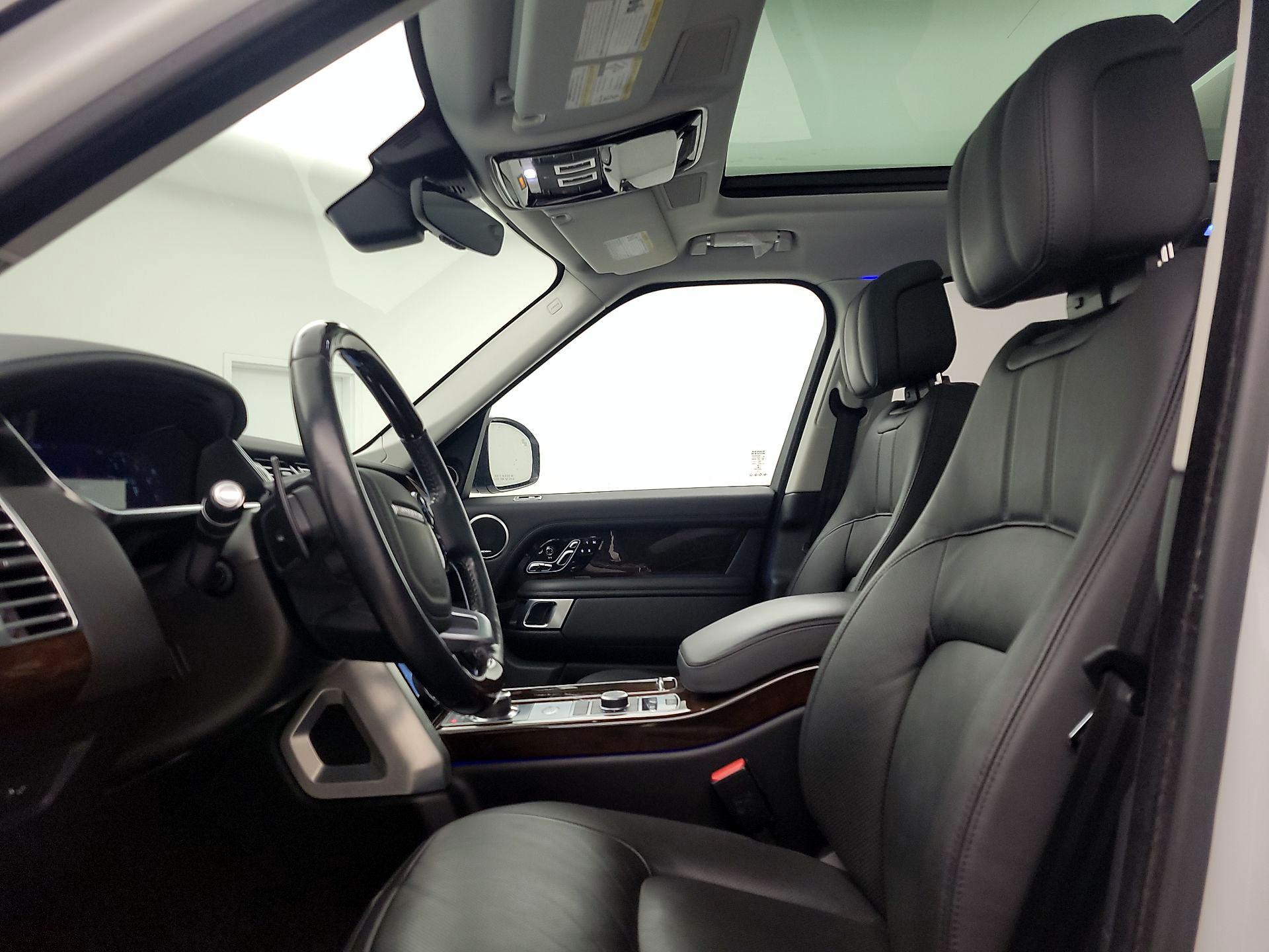 Thumbnail: 2021 Land Rover Range Rover - 11