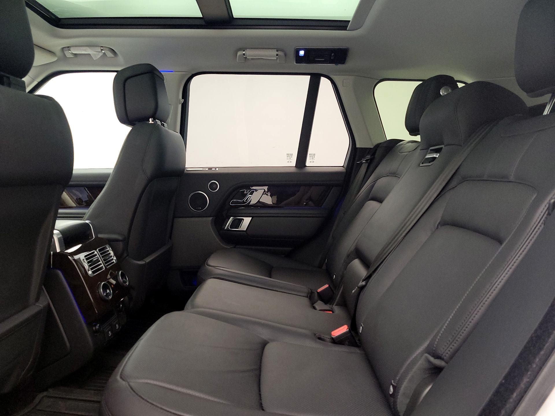 Thumbnail: 2021 Land Rover Range Rover - 20