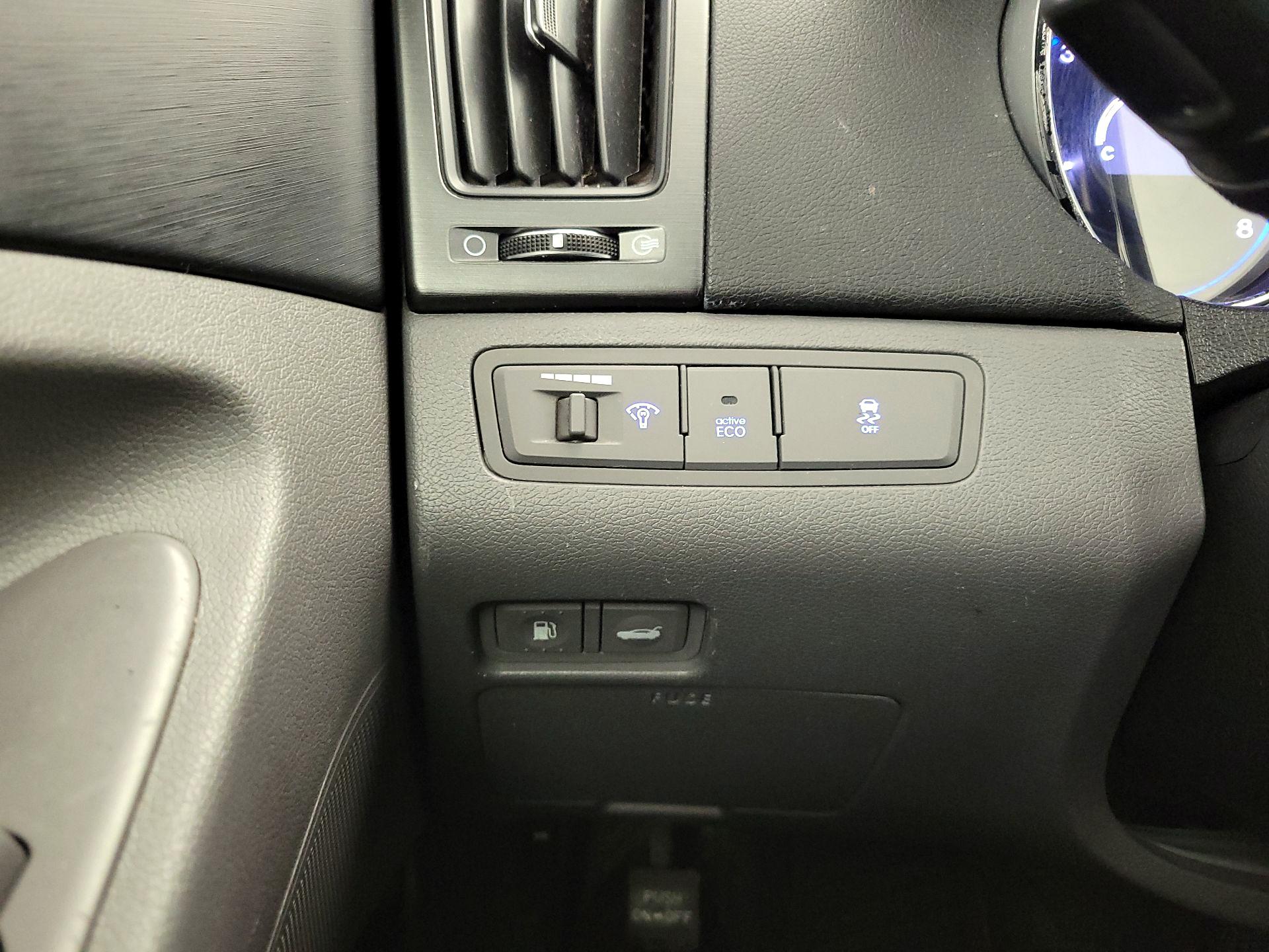 Thumbnail: 2014 Hyundai Sonata - 13