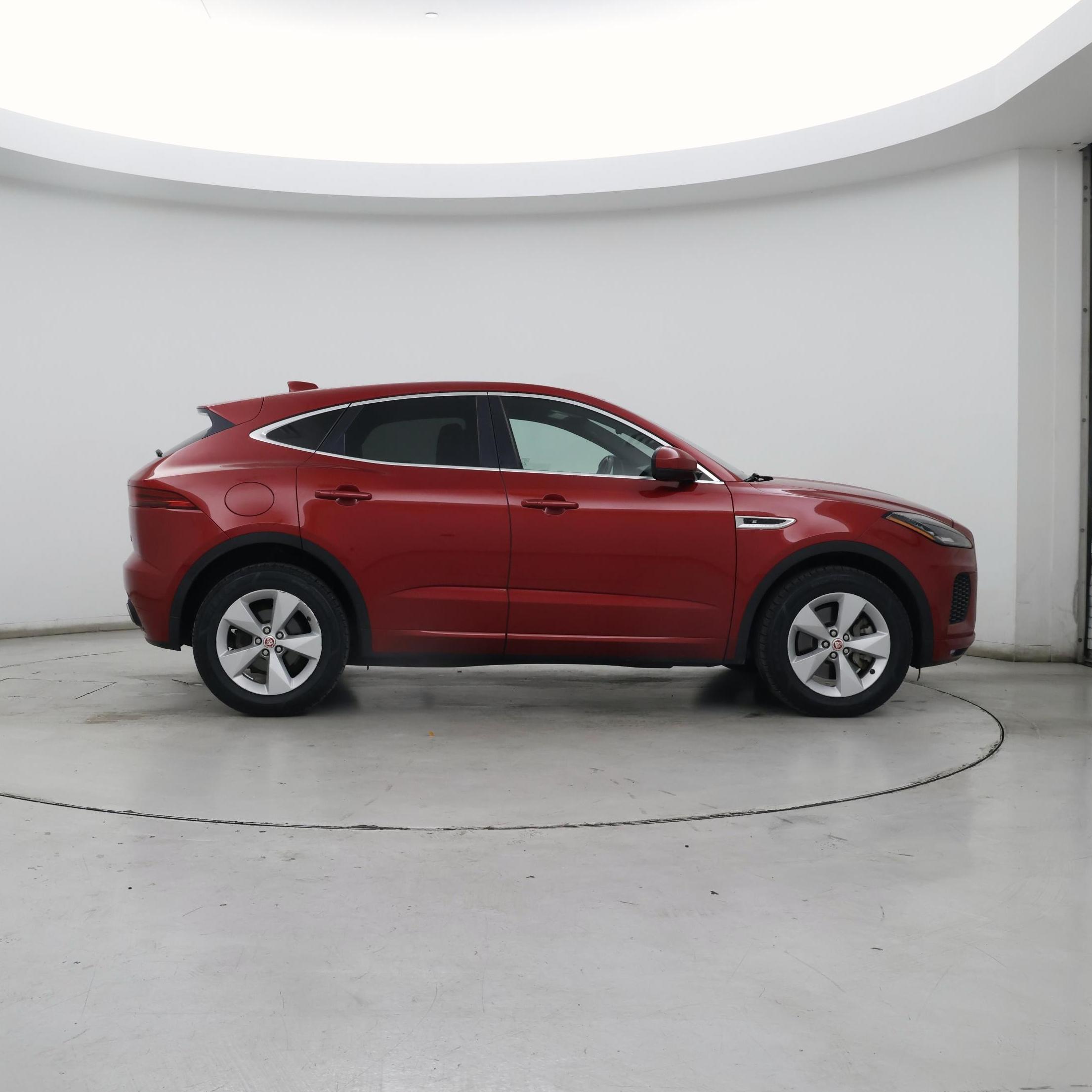 Thumbnail: 2018 Jaguar E-Pace - 7