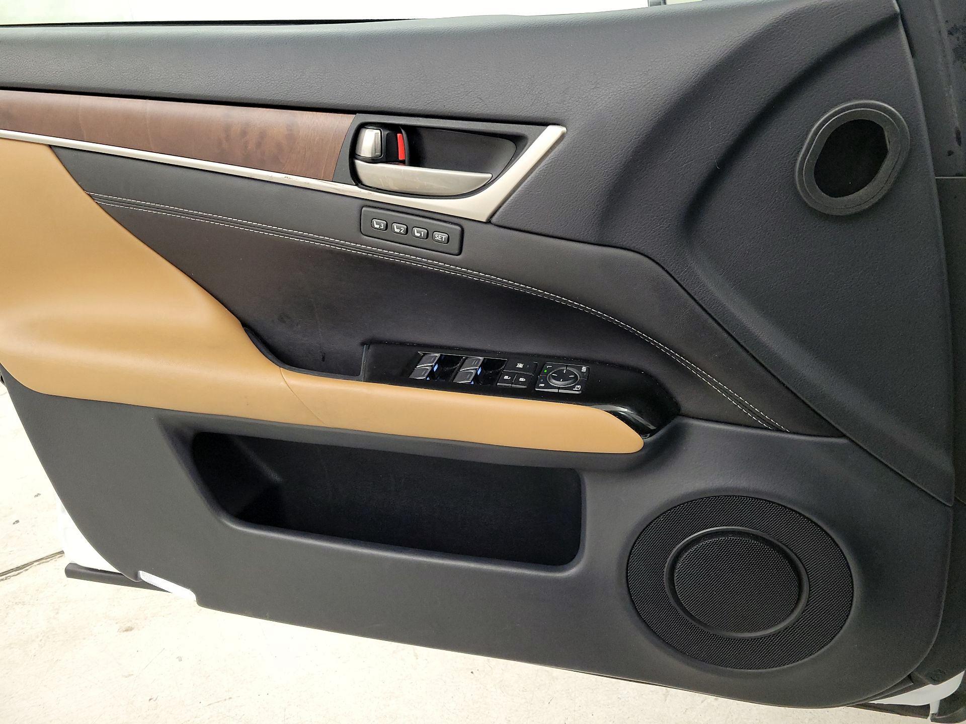 Thumbnail: 2017 Lexus GS - 12