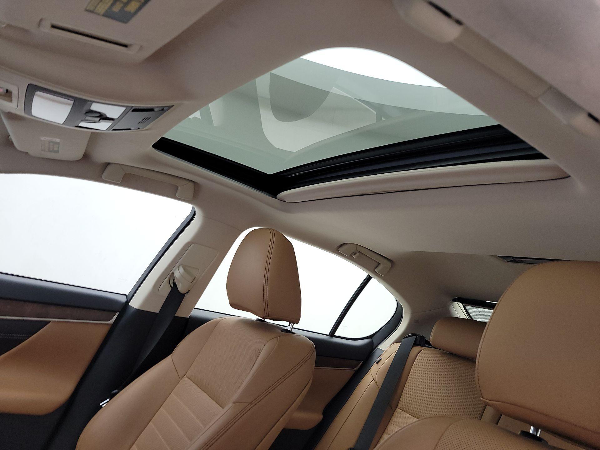 Thumbnail: 2017 Lexus GS - 19