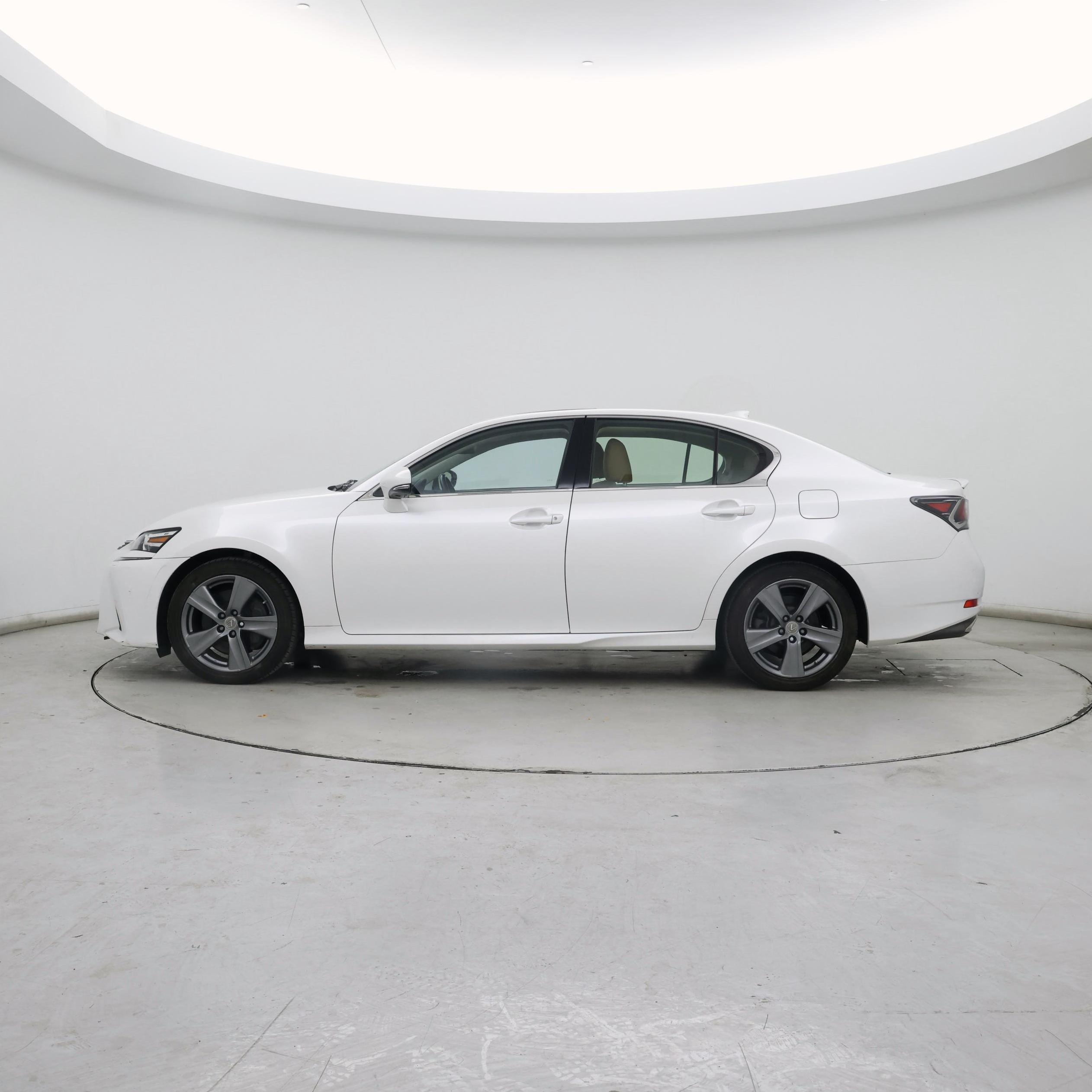 Thumbnail: 2017 Lexus GS - 3