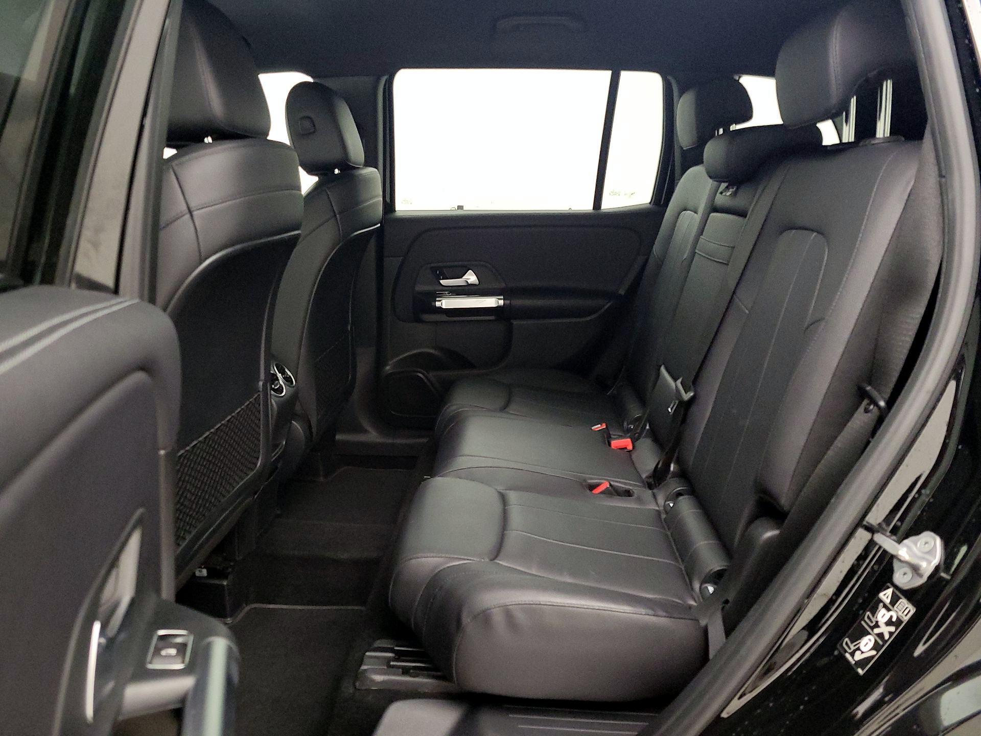 Thumbnail: 2020 Mercedes-Benz GLB - 19