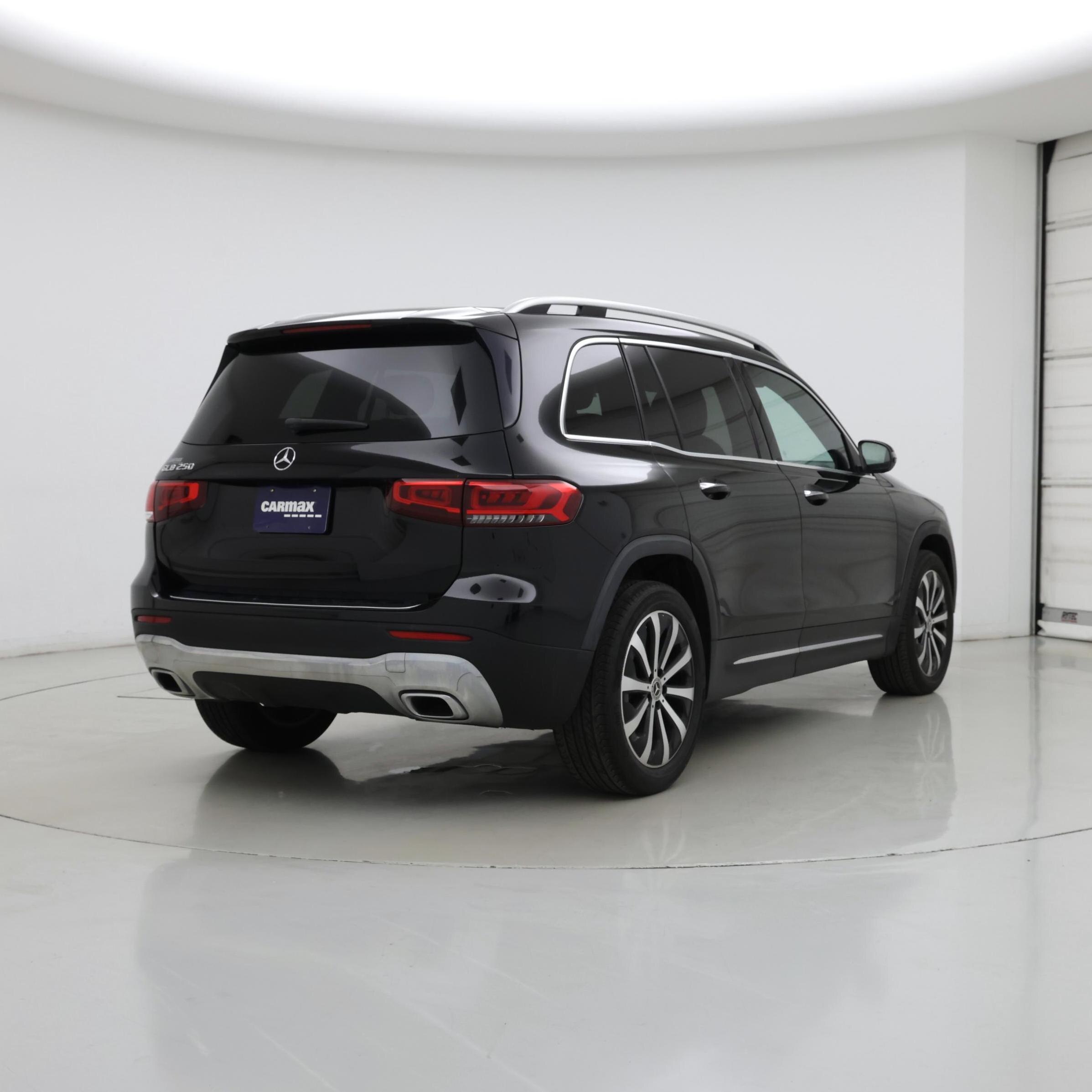 Thumbnail: 2020 Mercedes-Benz GLB - 8