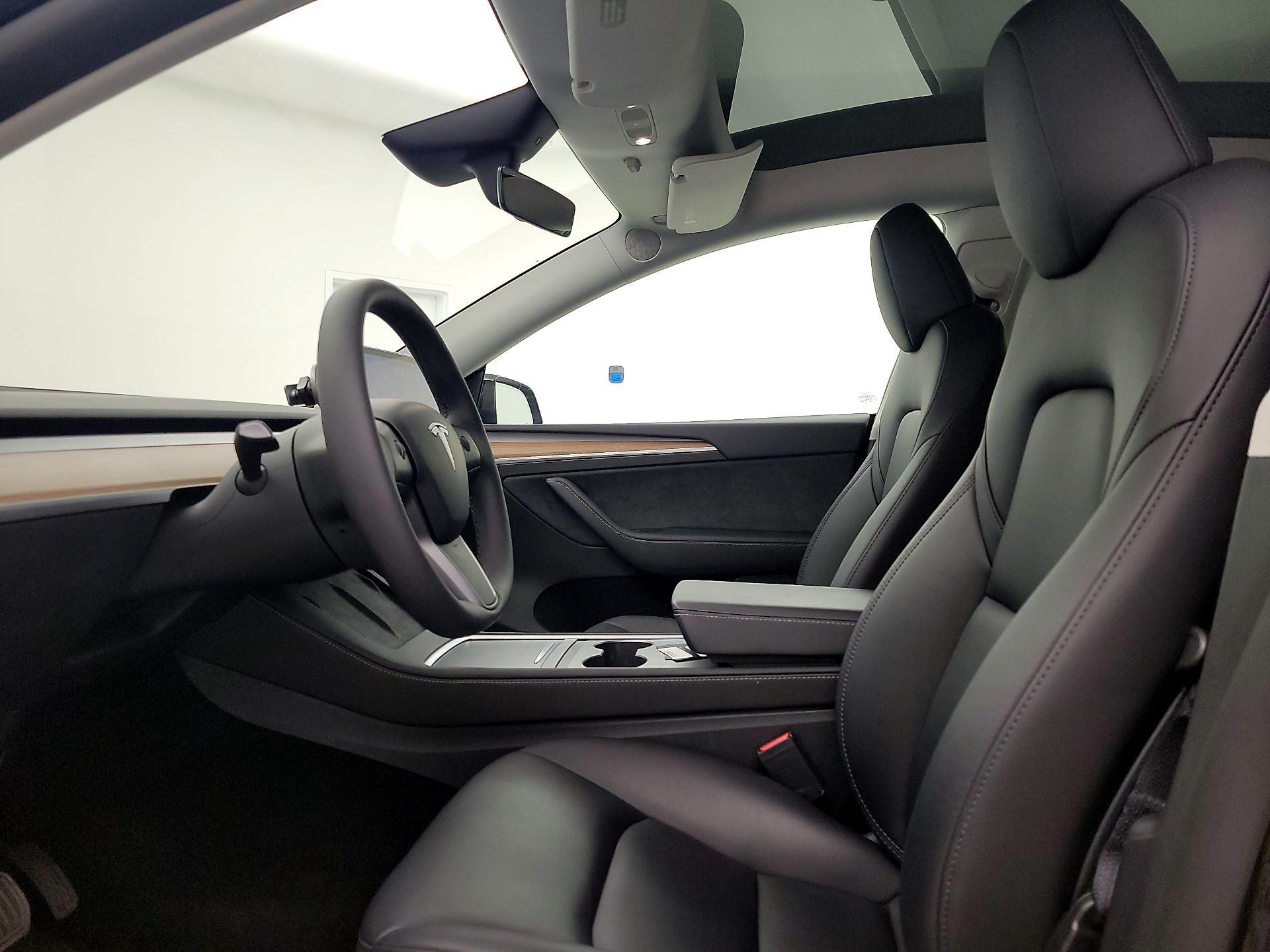 Thumbnail: 2025 Tesla Model Y - 11