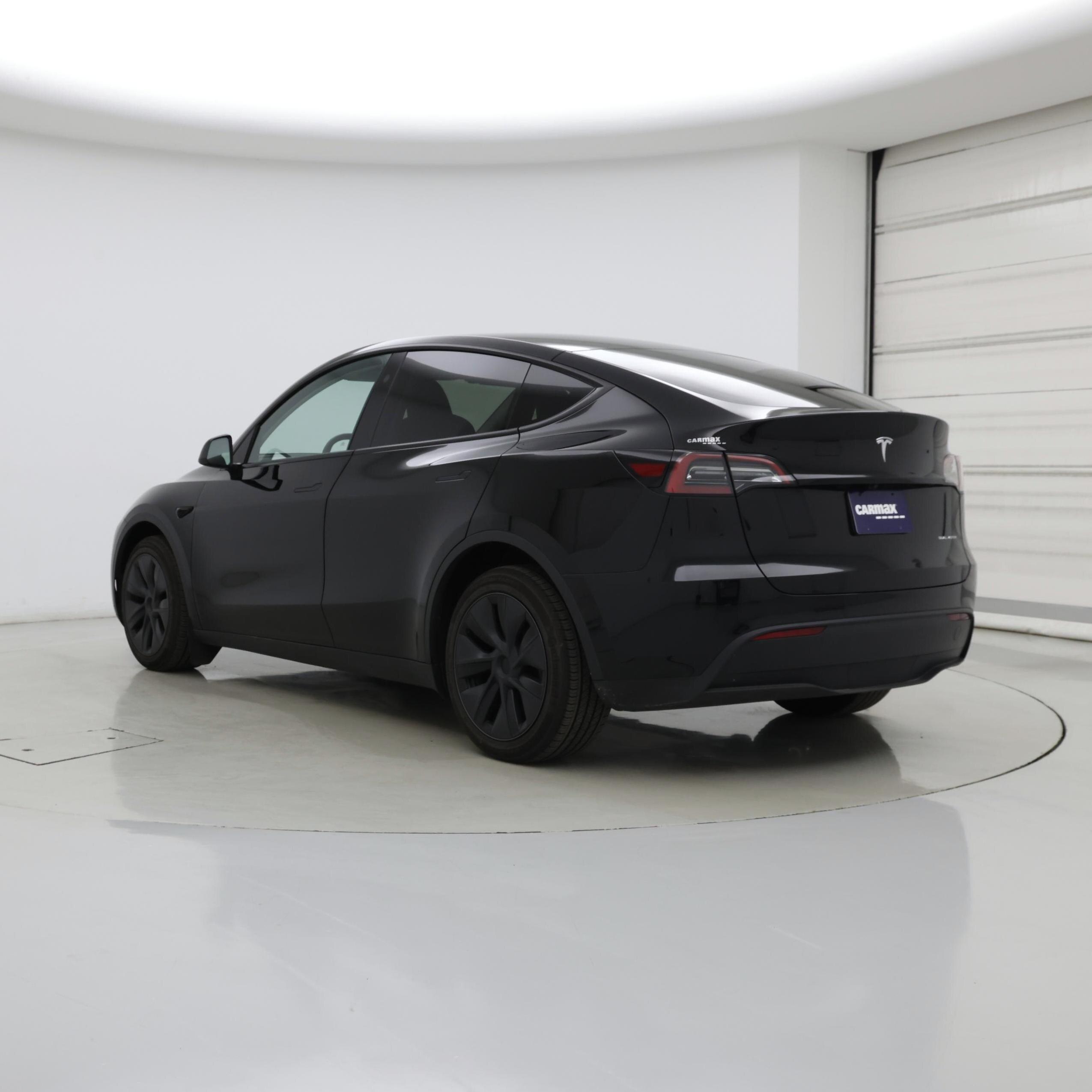 Thumbnail: 2025 Tesla Model Y - 2