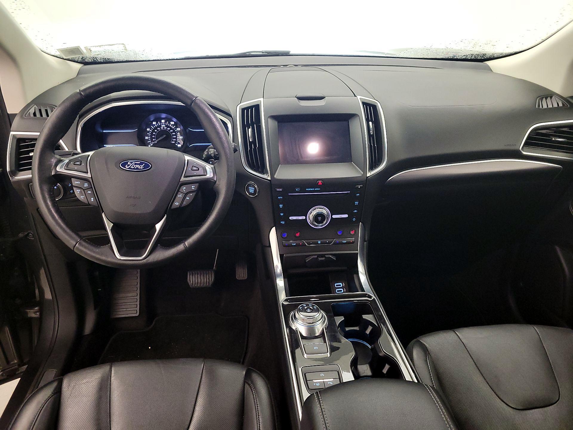 Thumbnail: 2019 Ford Edge - 9