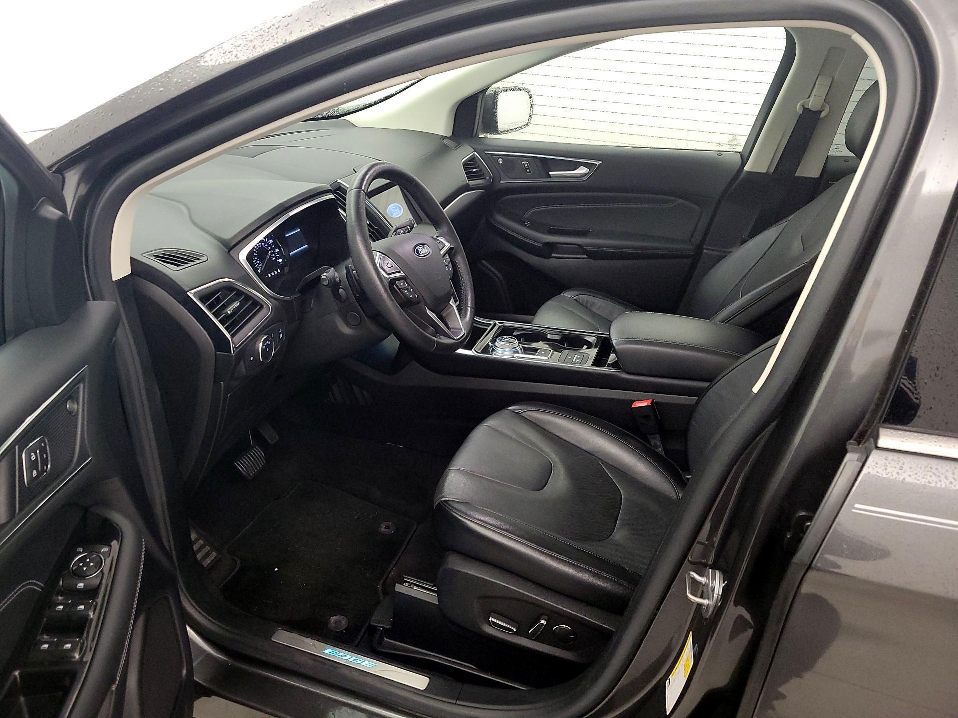 Thumbnail: 2019 Ford Edge - 11